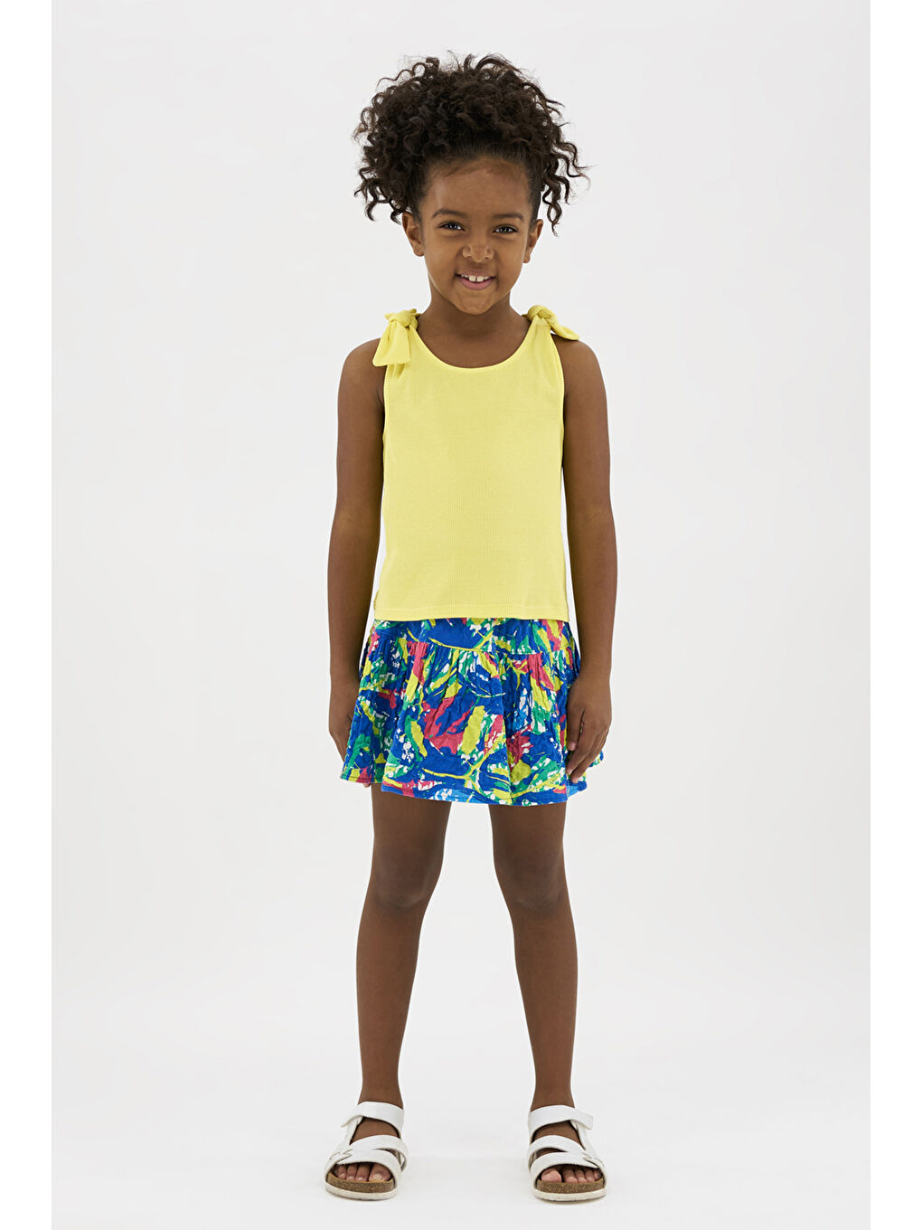Sarı Kız Çocuk Kolları Bağlama Detaylı Atlet