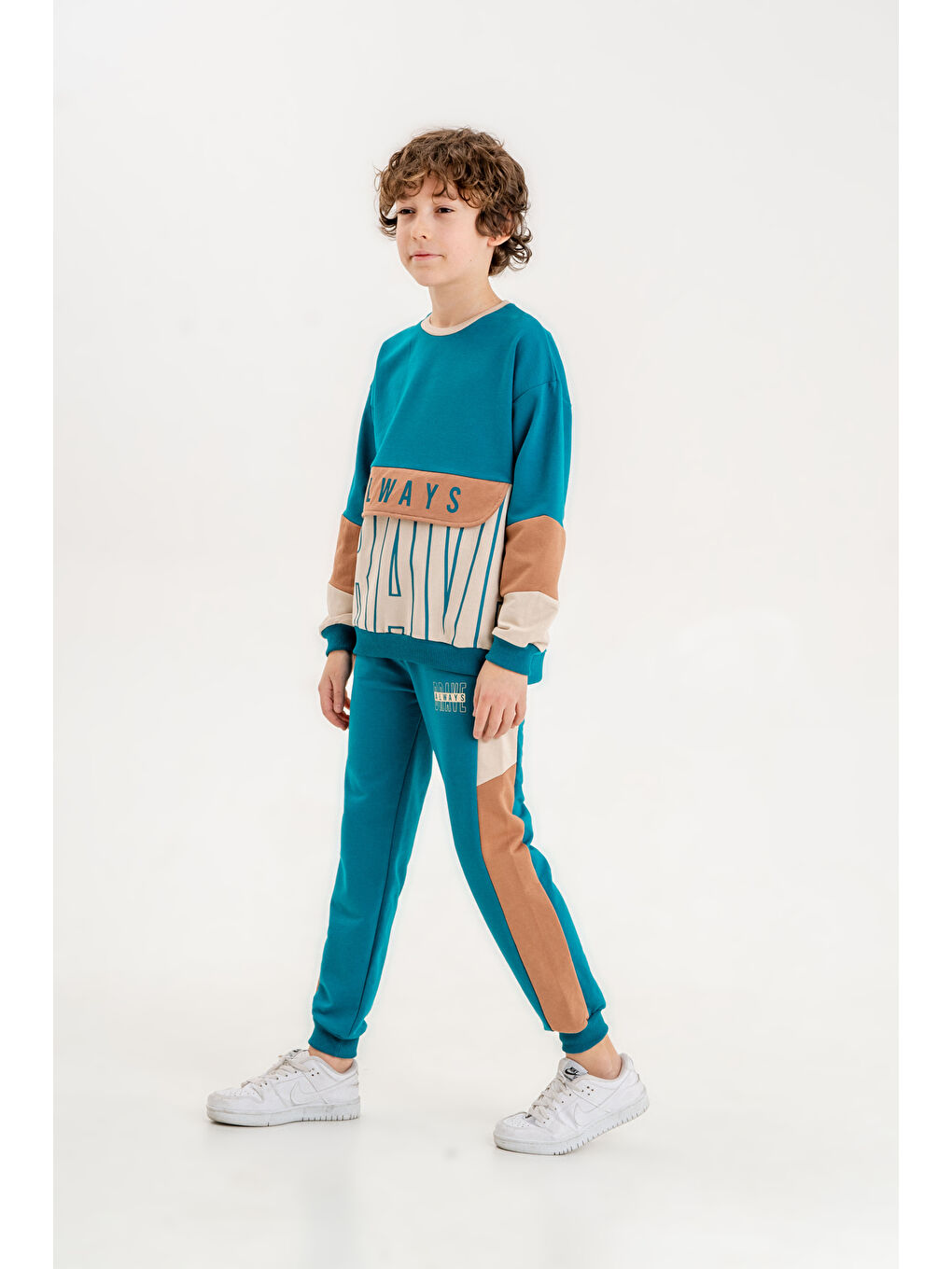 Turkuaz Always Brave Baskılı Kanguru Cep Detay Bisiklet Yaka Alt Üst Erkek Çocuk Eşofman Takımı-1