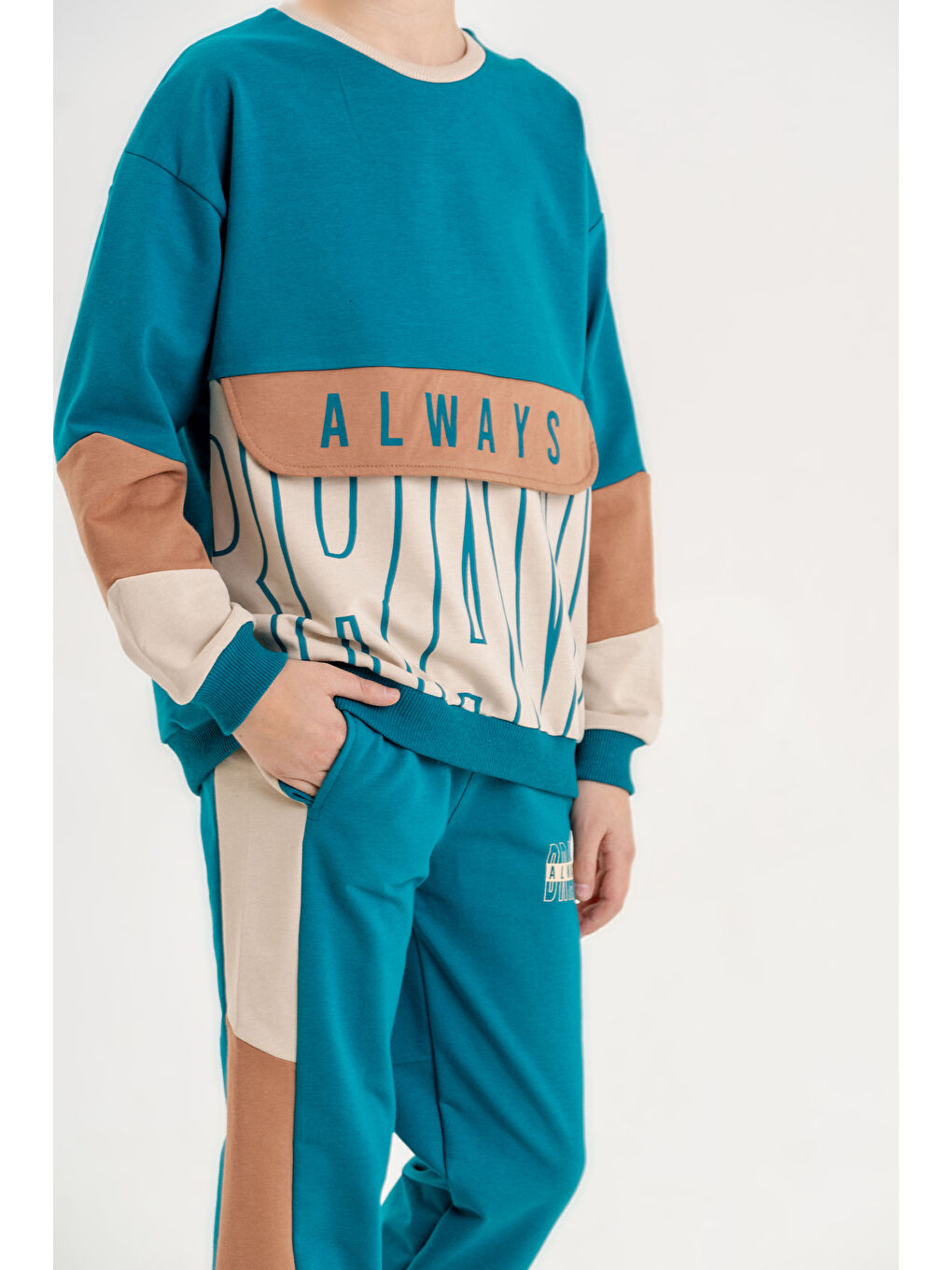 Turkuaz Always Brave Baskılı Kanguru Cep Detay Bisiklet Yaka Alt Üst Erkek Çocuk Eşofman Takımı-2
