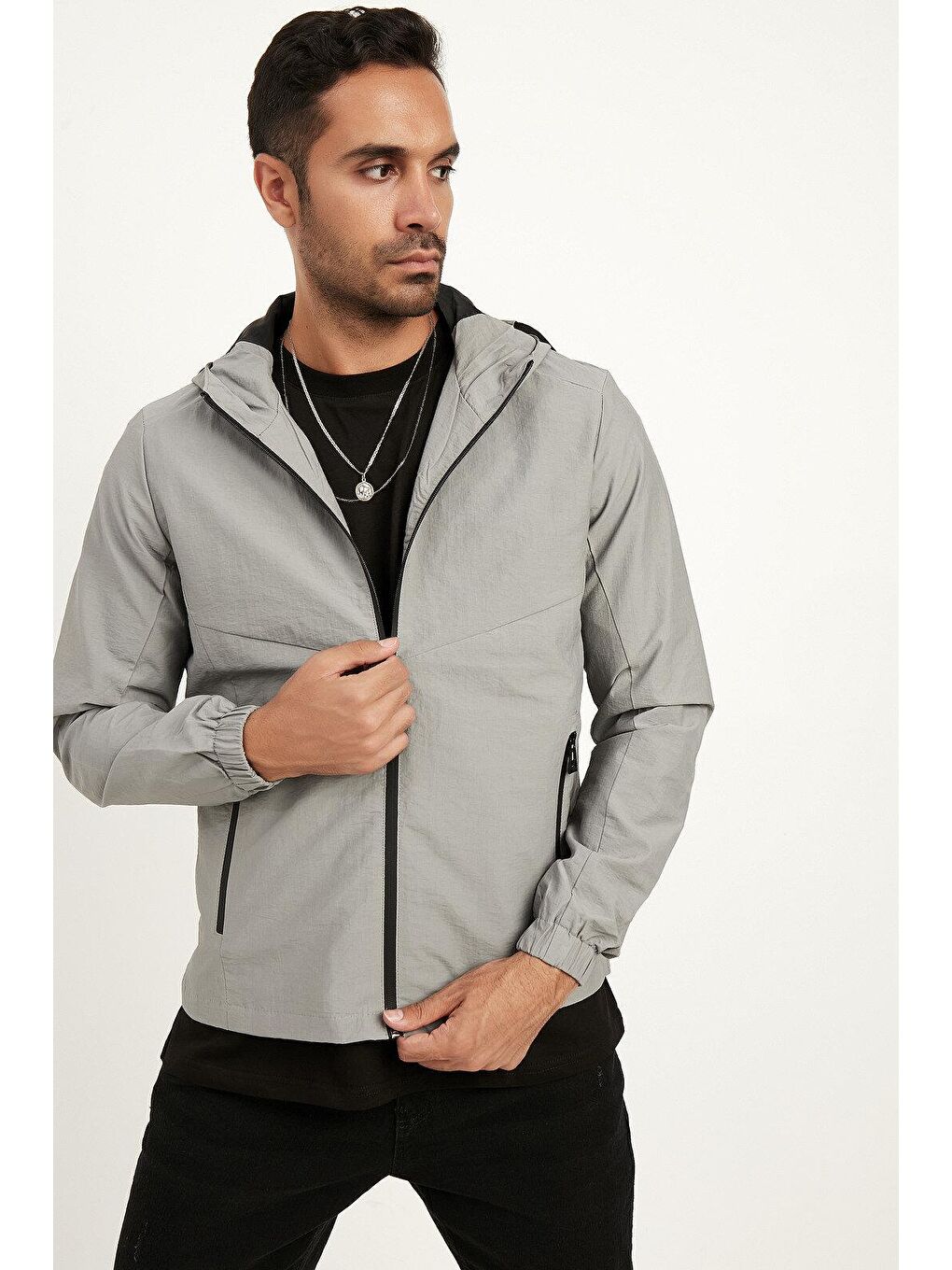 Gri Standart Kalıp Kapüşonlu İnce Erkek Yağmurluk