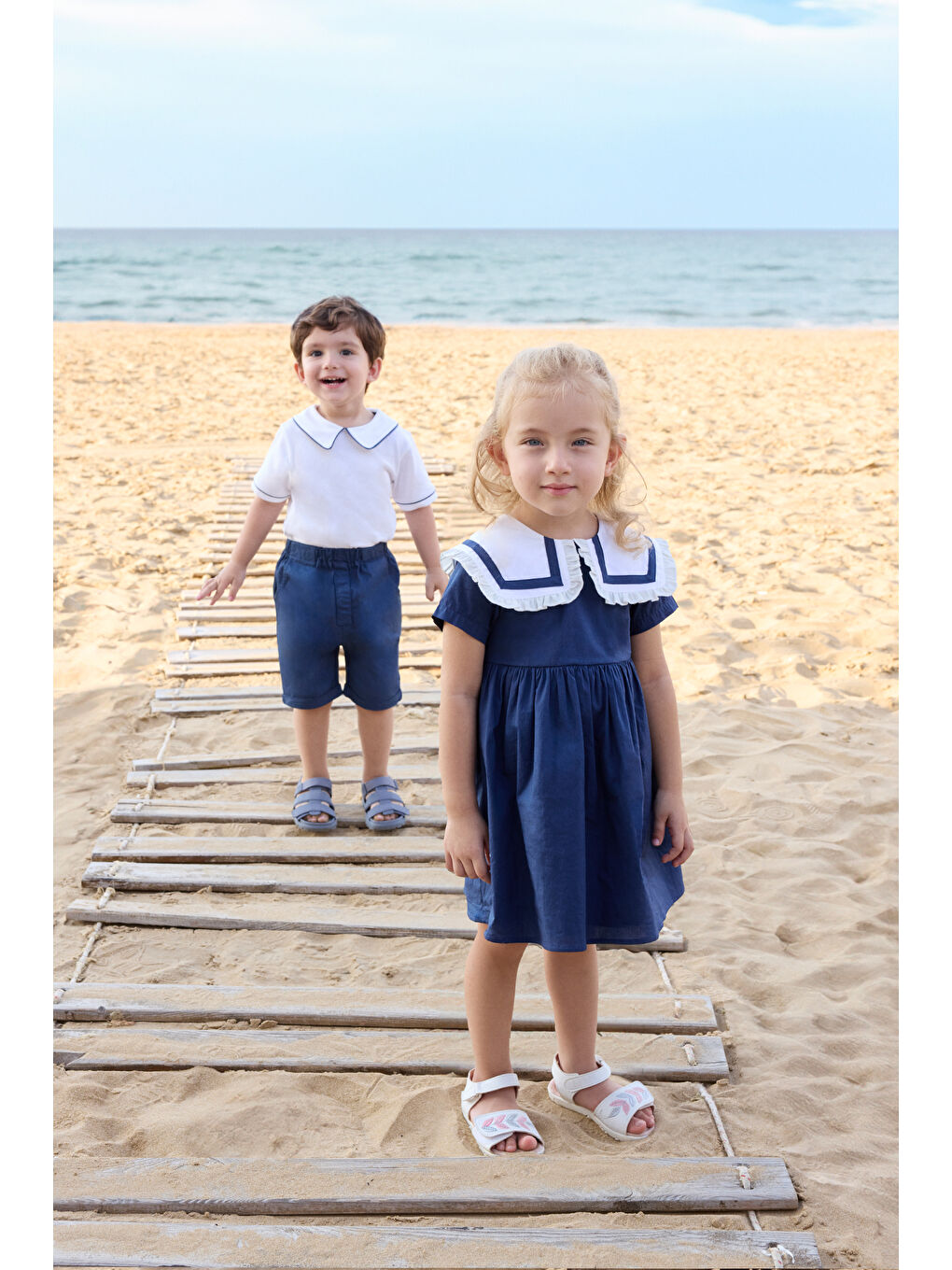 Kız Çocuk Geniş Yakalı Elbise Lacivert-1