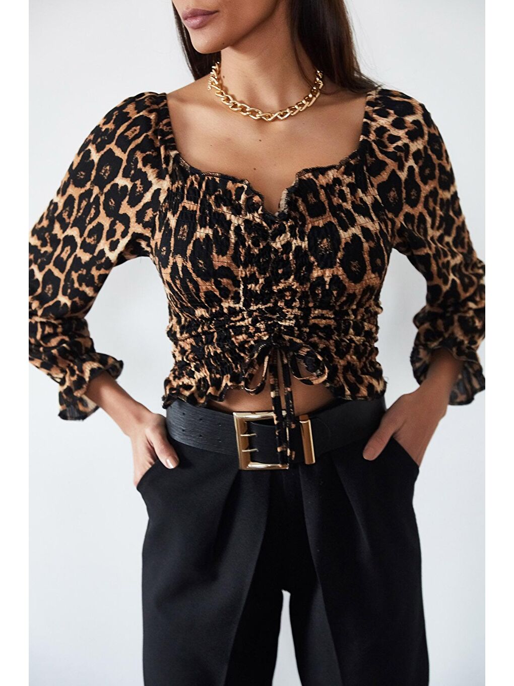 Kahverengi Leopar Desenli Gipeli Büzgülü Bluz 1KXK2-44718-60-3