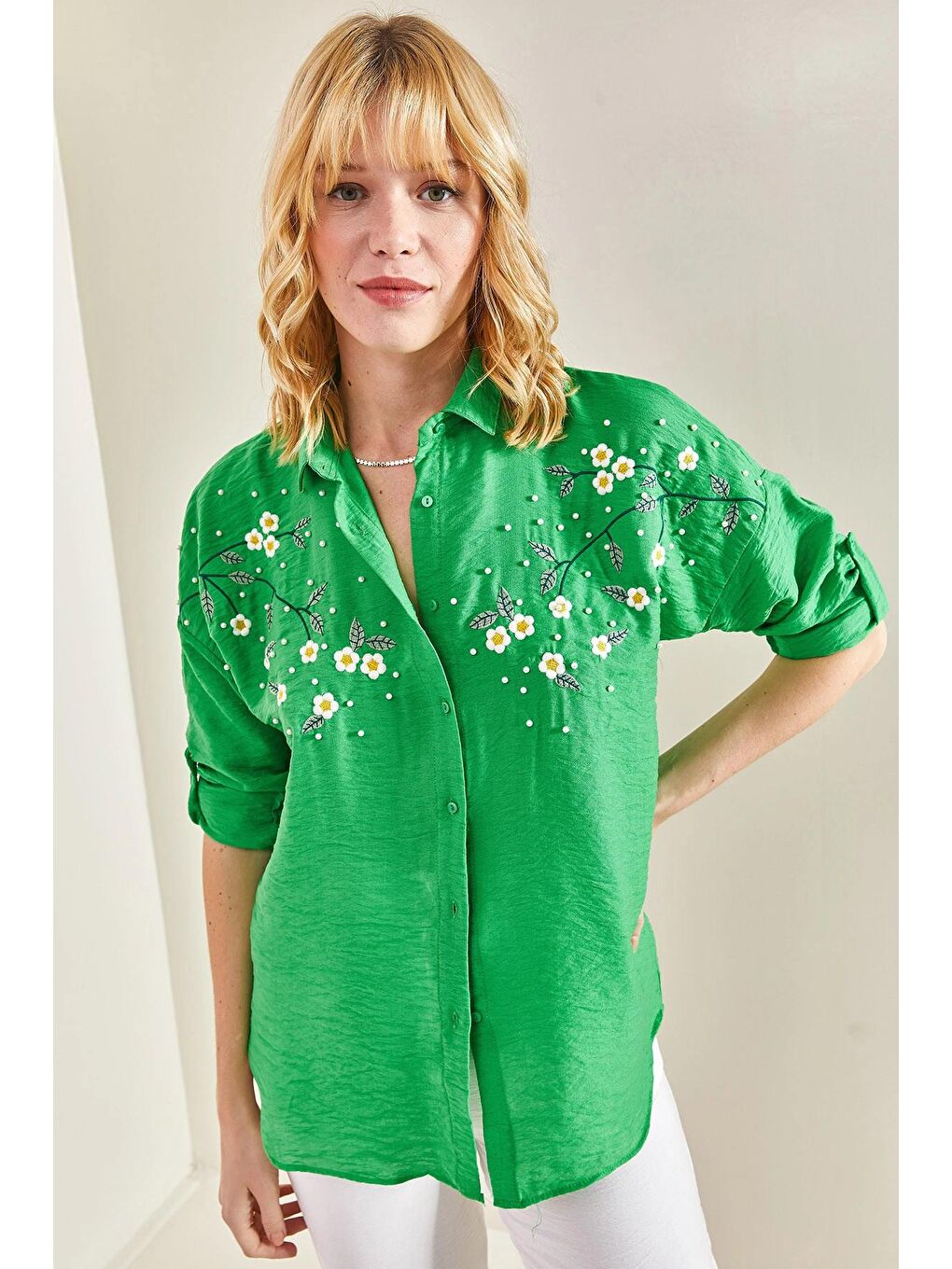 Yeşil Kadın Papatya İşlemeli Kol Katlamalı Ayrobin Gömlek-3