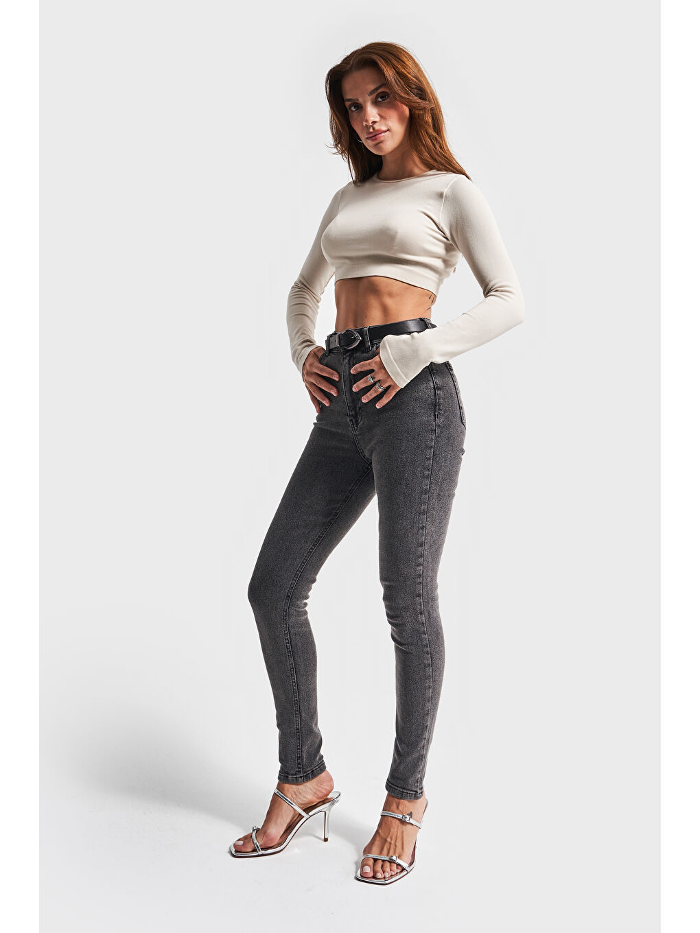 Gri Kadın Füme Renk Skinny Fit Elastanlı Kumaş Kemerli Denim-2