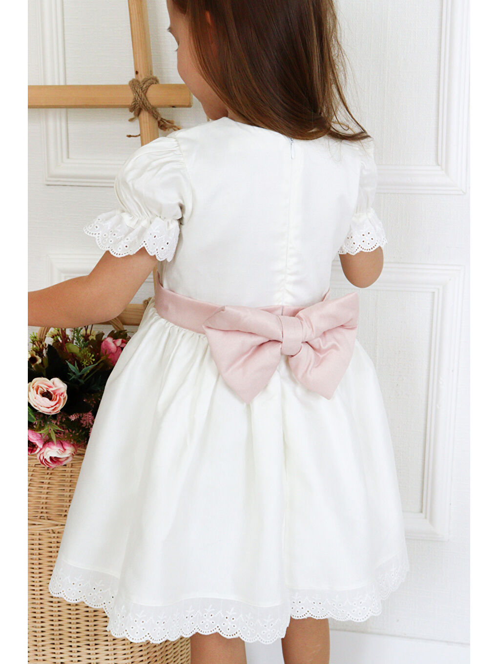 Ekru Önü İncili Kısa Kollu Kız Çocuk Elbise - Rena-3