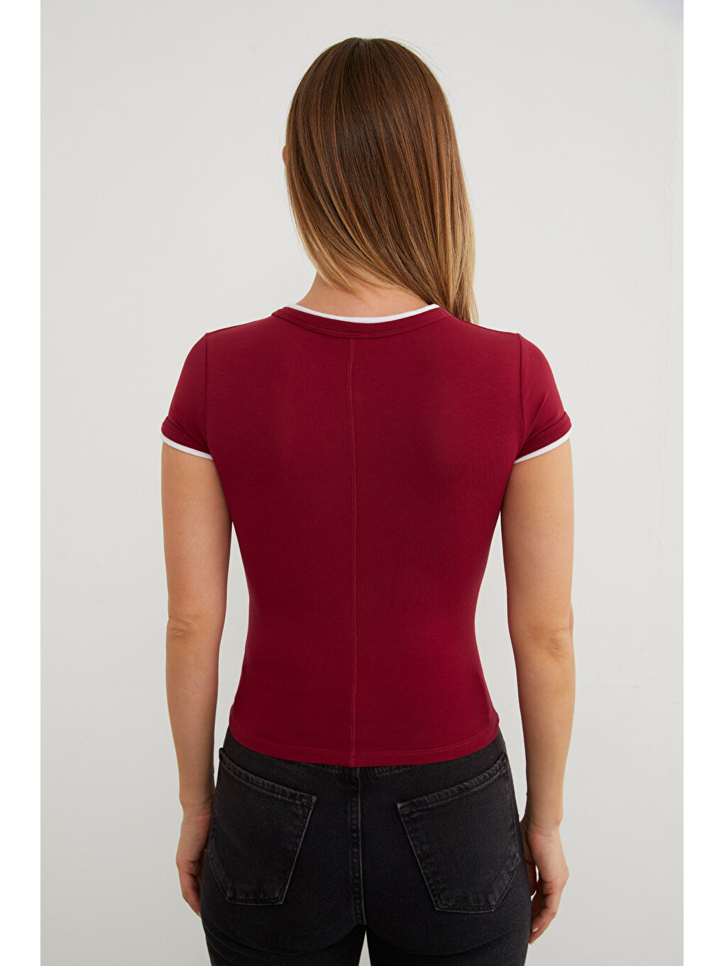 Bordo Basic Bisiklet Yaka Biyeli Crop Tişört-4