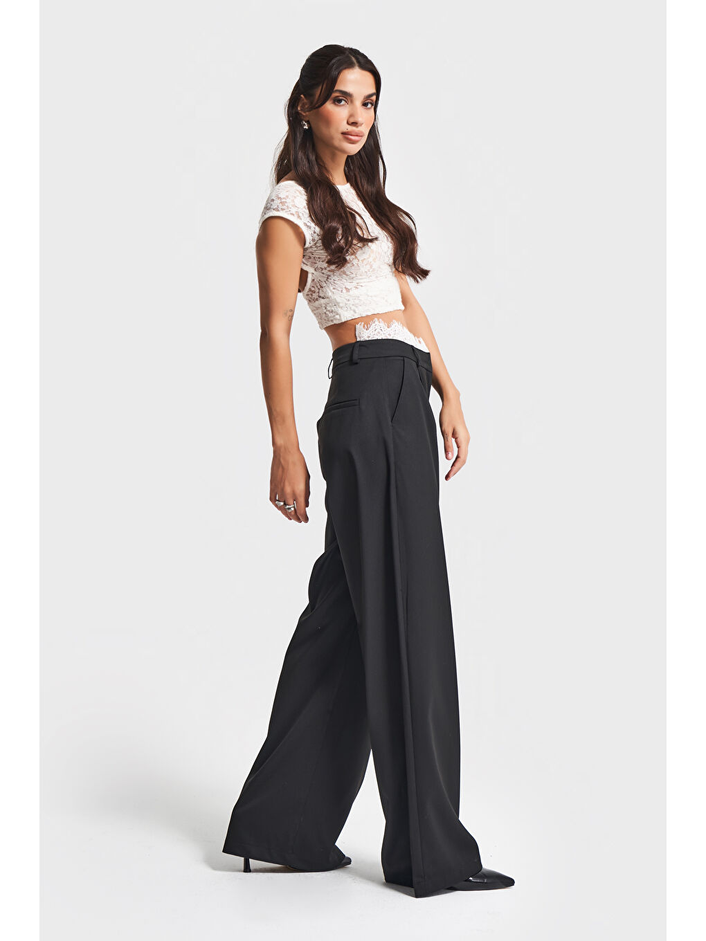 Kadın Siyah Renk w5-1 Palazzo Fit Kemeri Dantel Detaylı Tasarım Pantolon-4