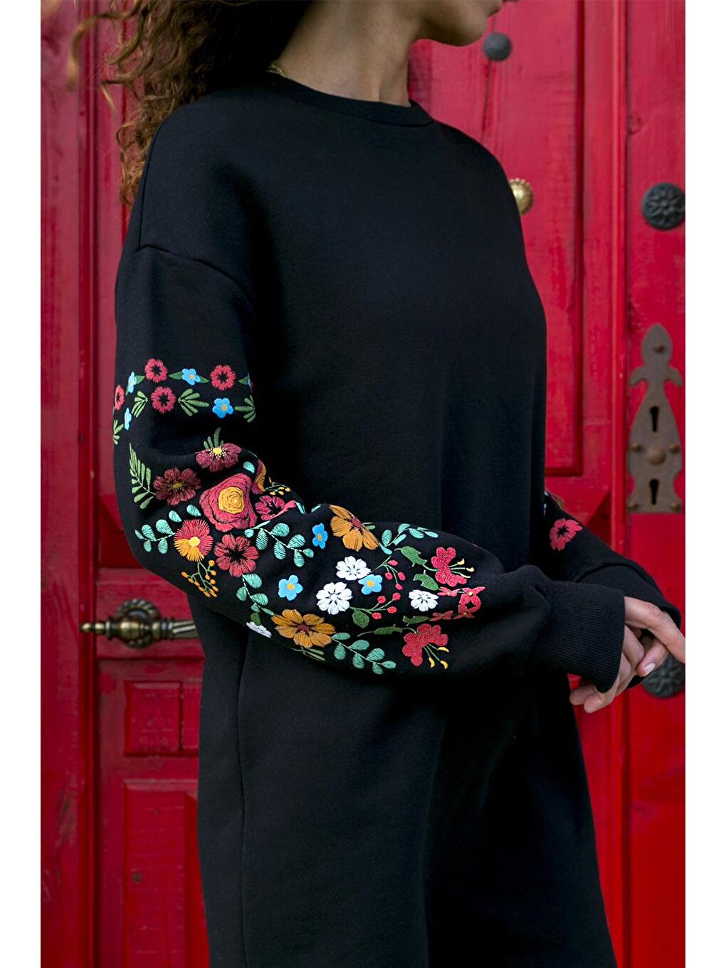 Kadın Siyah Nakış Detaylı Elbise GK-CCK6146-1