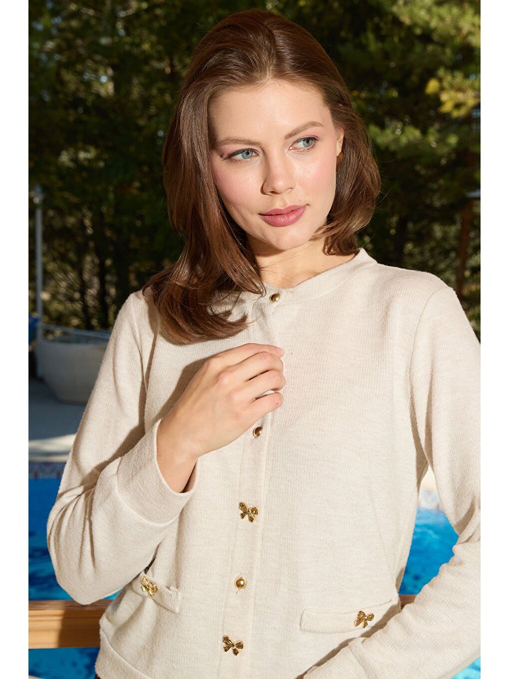 Bej Fiyonk Düğmeli Cepli Triko Hırka-2