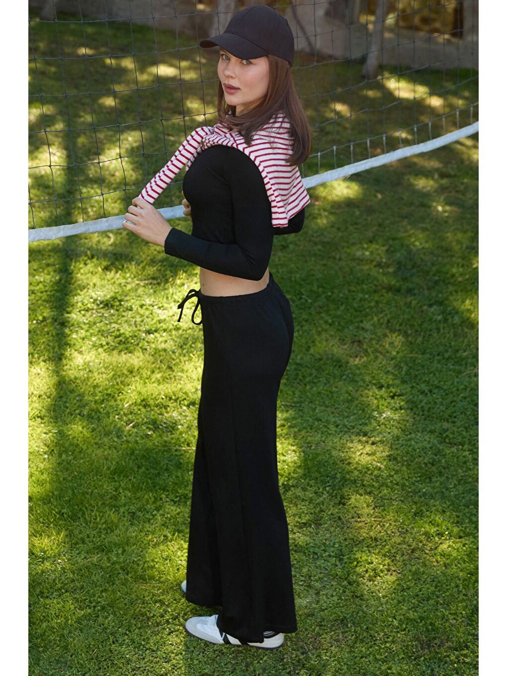 Siyah Beli Bağlamalı Bol Paça Modal Pantolon-3