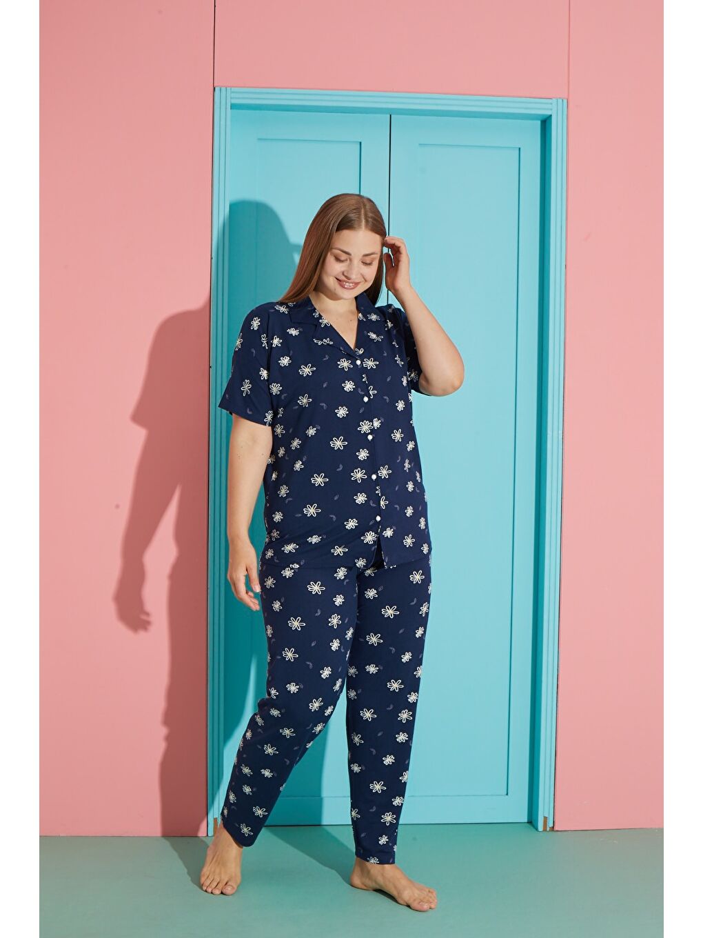 Kadın Lacivert Düğmeli Çiçek Desenli Kaliteli Battal Pijama Takımı