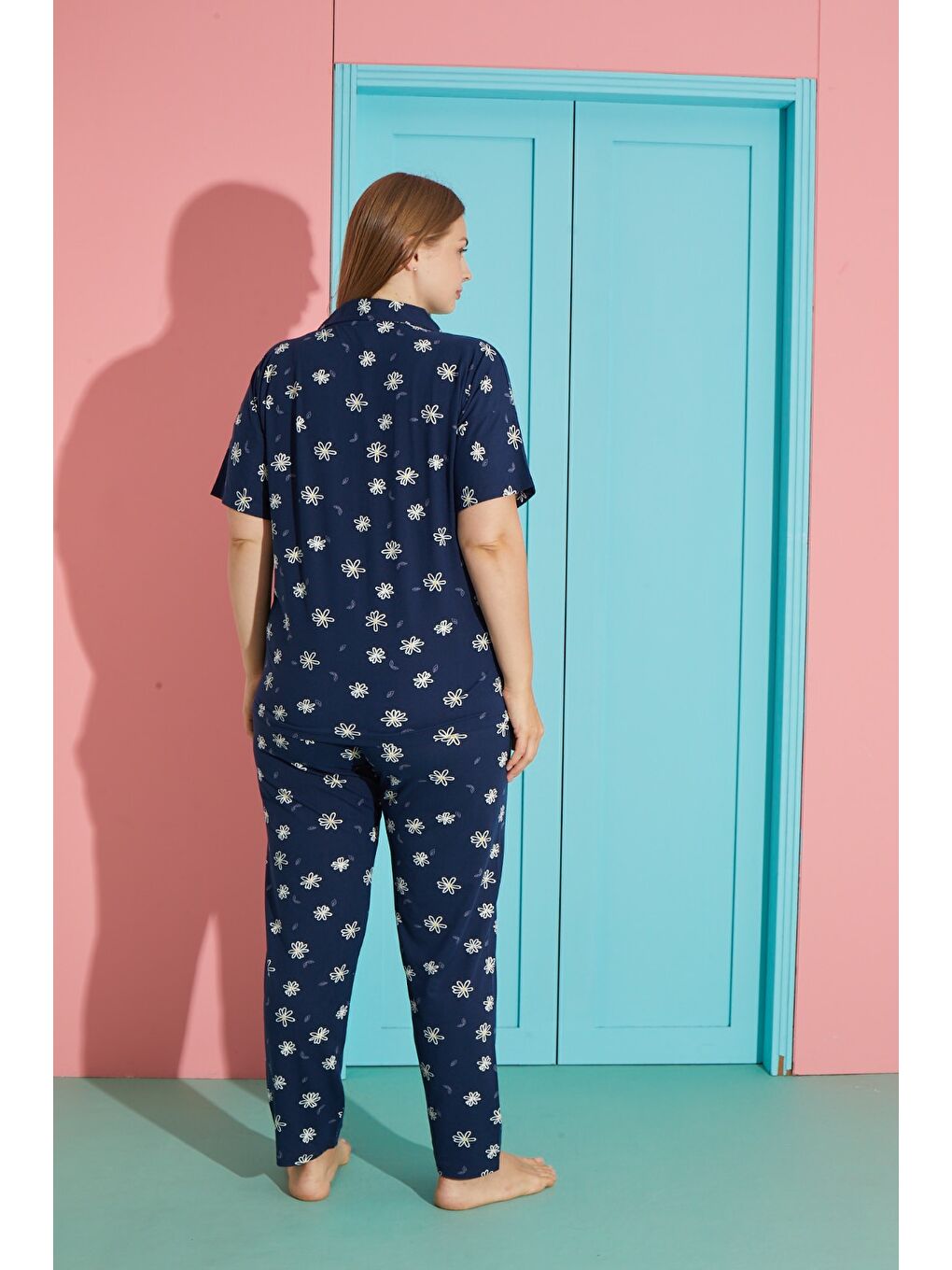 Kadın Lacivert Düğmeli Çiçek Desenli Kaliteli Battal Pijama Takımı-1