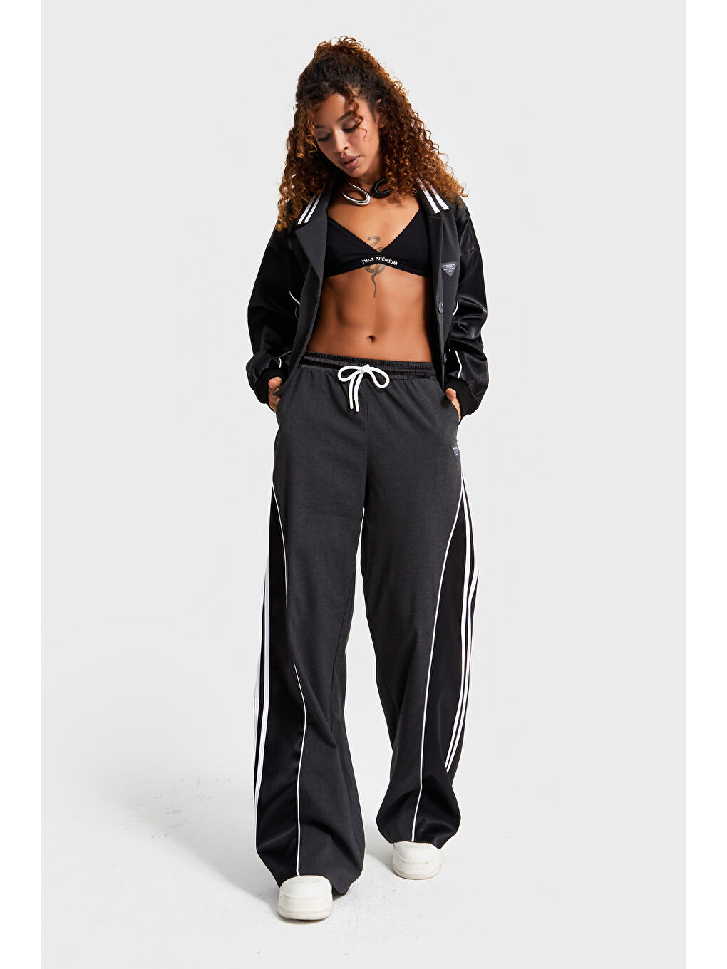 Kadın Antrasit Renk Parçalı Kumaş Şerit Detaylı Özel Tasarım Pantolon-3