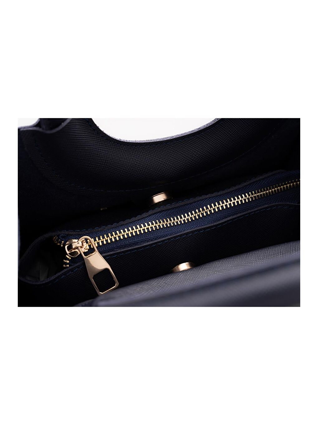 Siyah Kadın Çapraz Askılı El ve Omuz Çantası-8