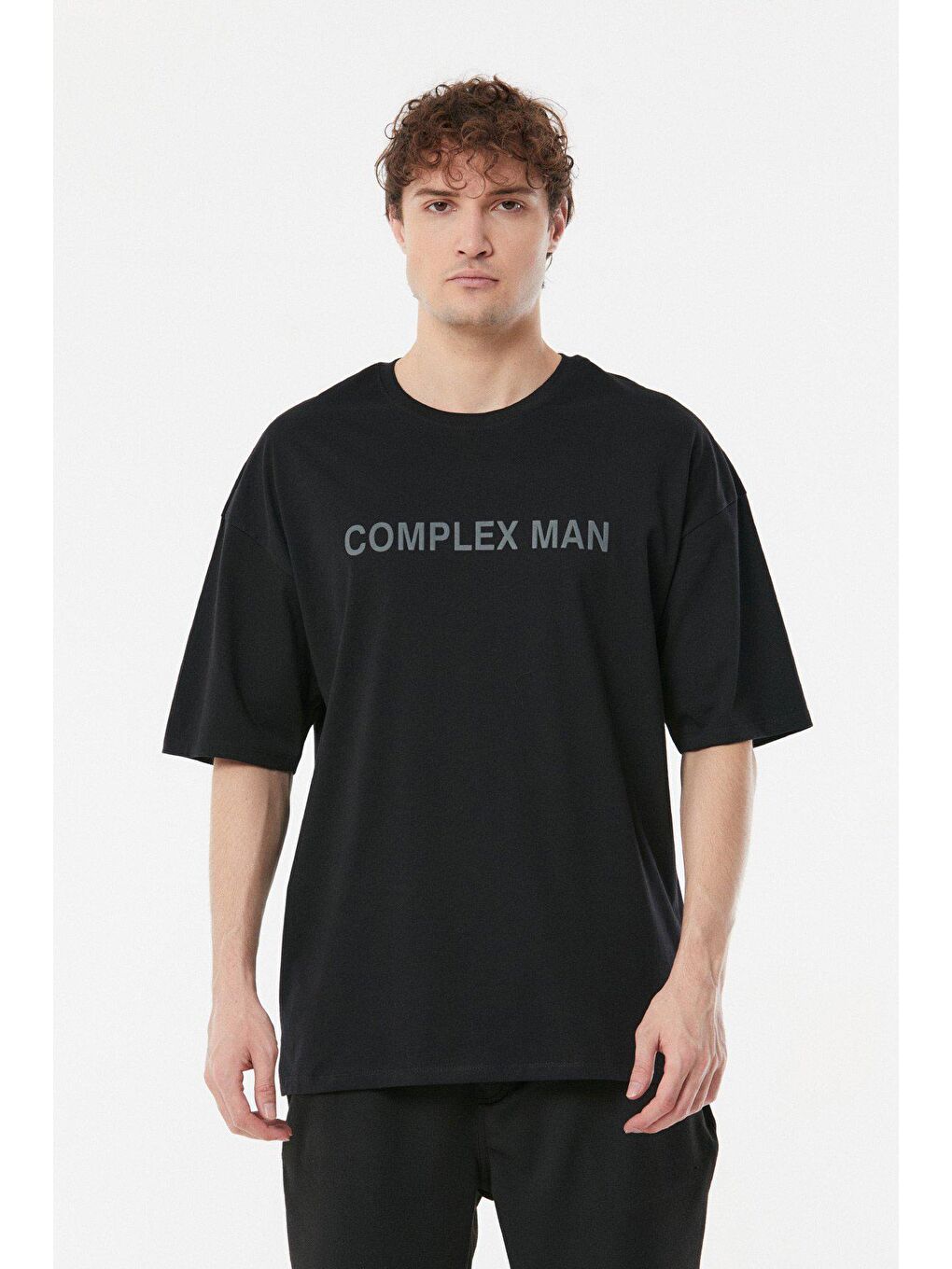 Siyah Önü Ve Arkası Baskılı Oversize Tişört