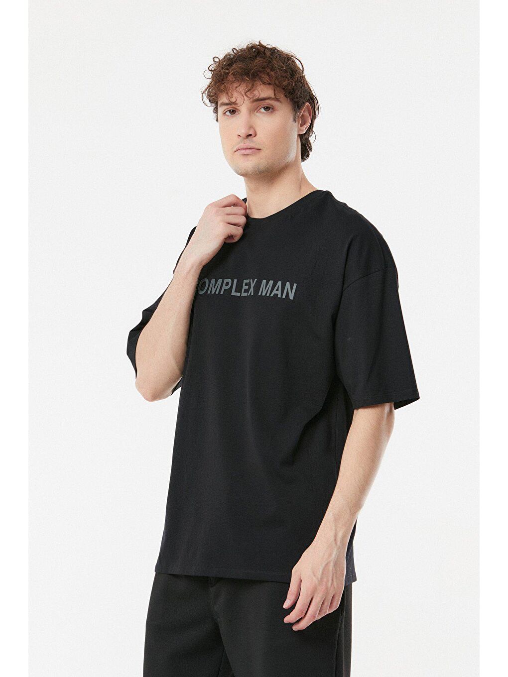 Siyah Önü Ve Arkası Baskılı Oversize Tişört-3