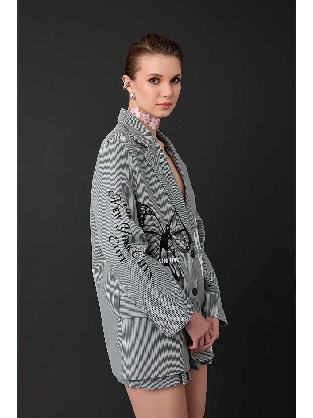 İnce Çizgili Baskı Detaylı Blazer Ceket Gri