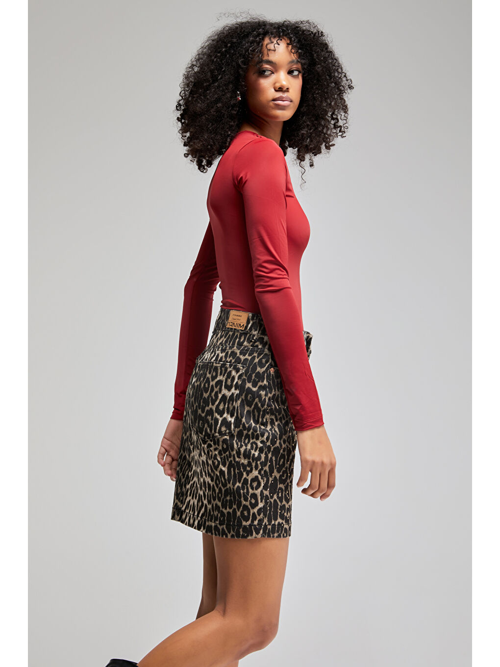 Kahverengi Kadın Leopar Renk Parlak Taşlı Mini Etek-2