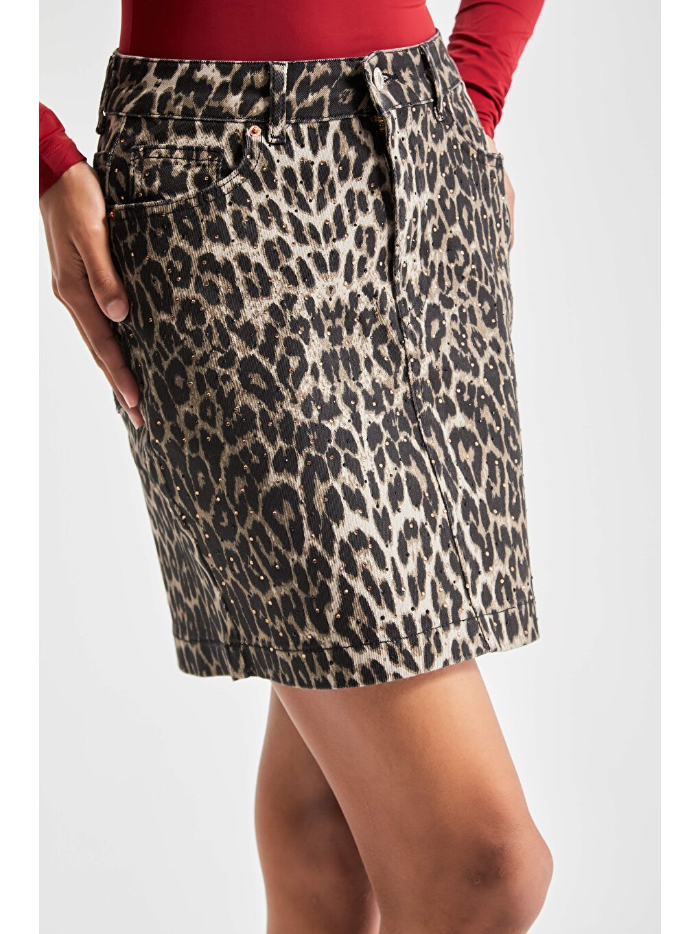 Kahverengi Kadın Leopar Renk Parlak Taşlı Mini Etek-4