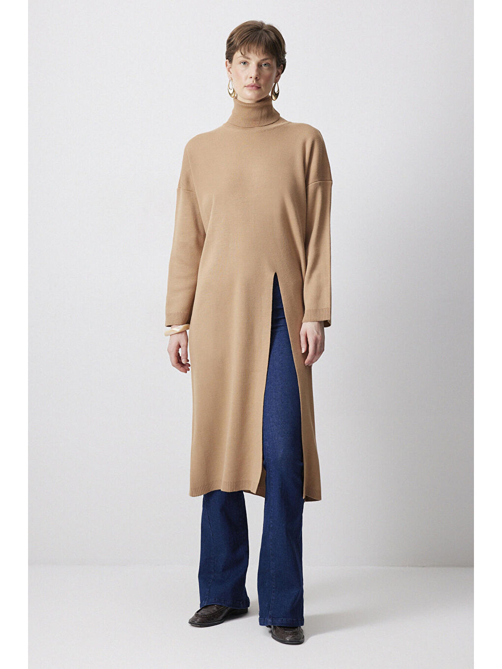 Kahverengi Önü Yırtmaçlı Triko Tunik