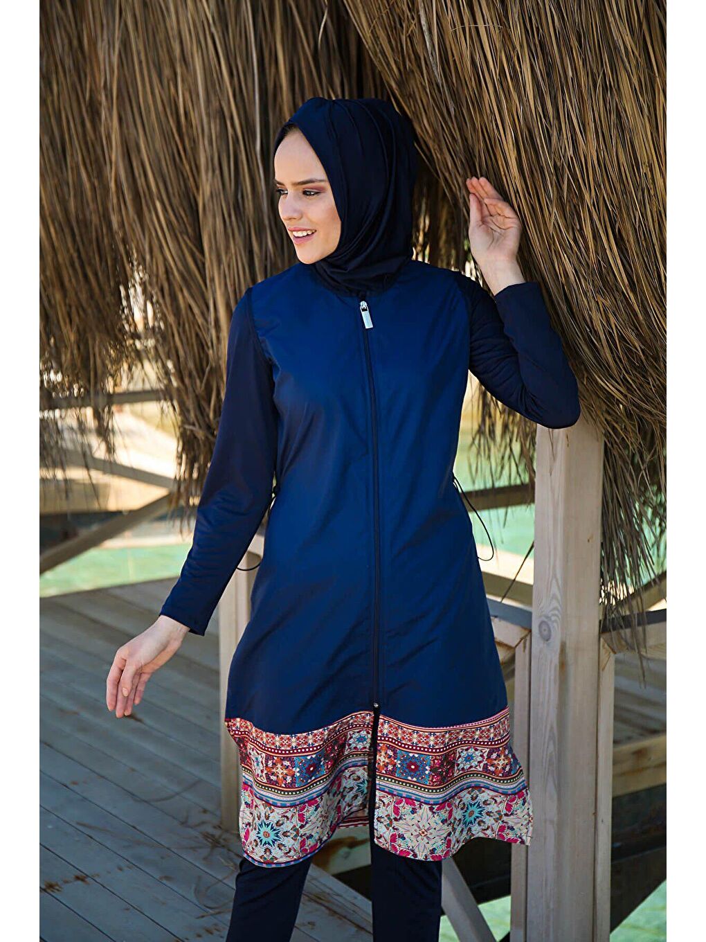 4’lü Paraşüt Lacivert Etek Ucu Desenli Fermuarlı Tam Kapalı Tesettür Mayo 1982-1