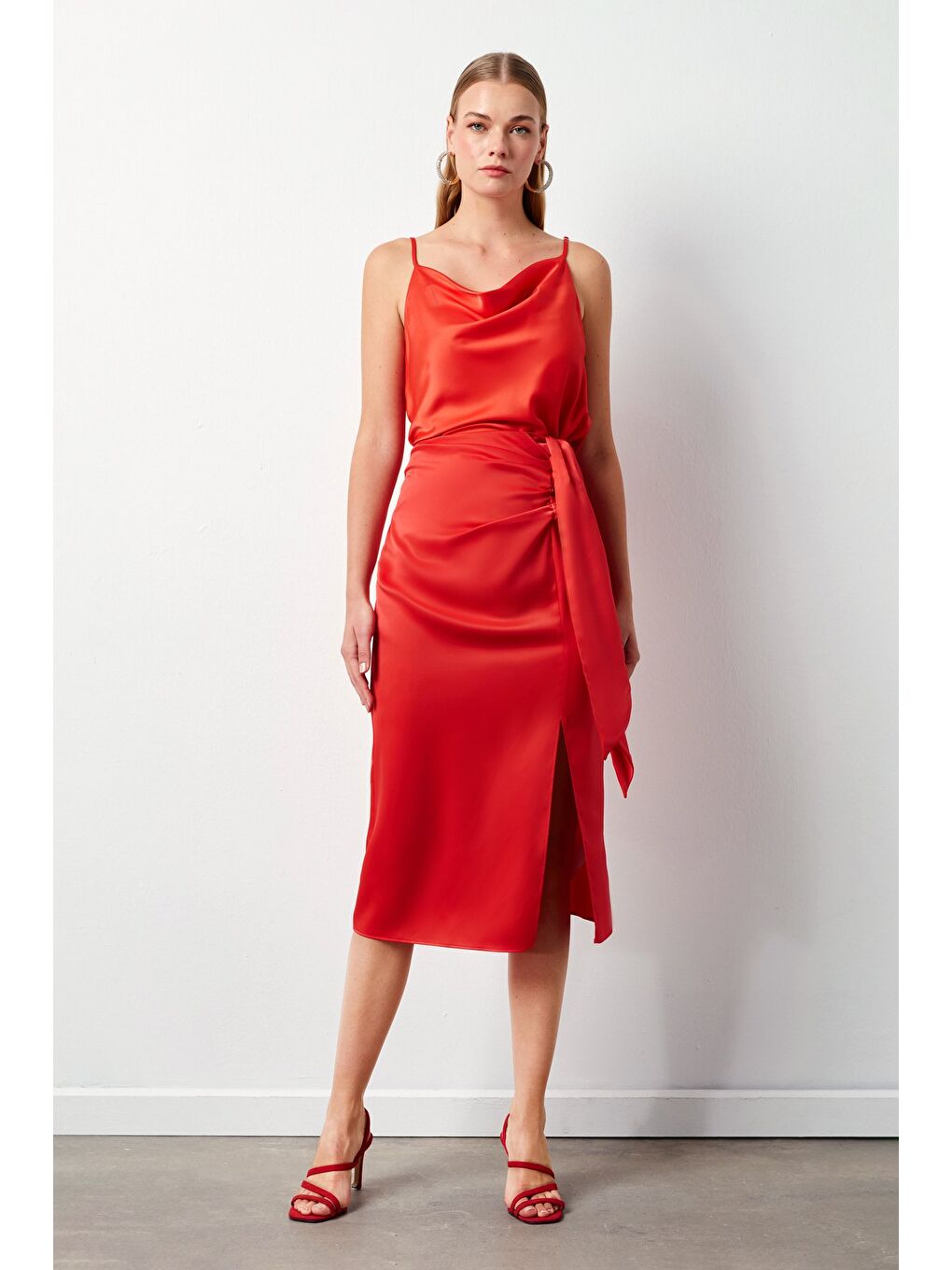 Bağlamalı Saten Etek - Mercan-1