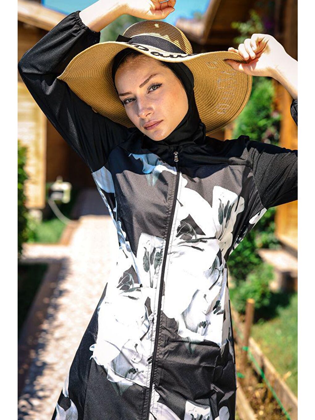 Siyah Çiçek Desenli Paraşüt 3’lü Tam Kapalı Tesettür Mayo 1993-3