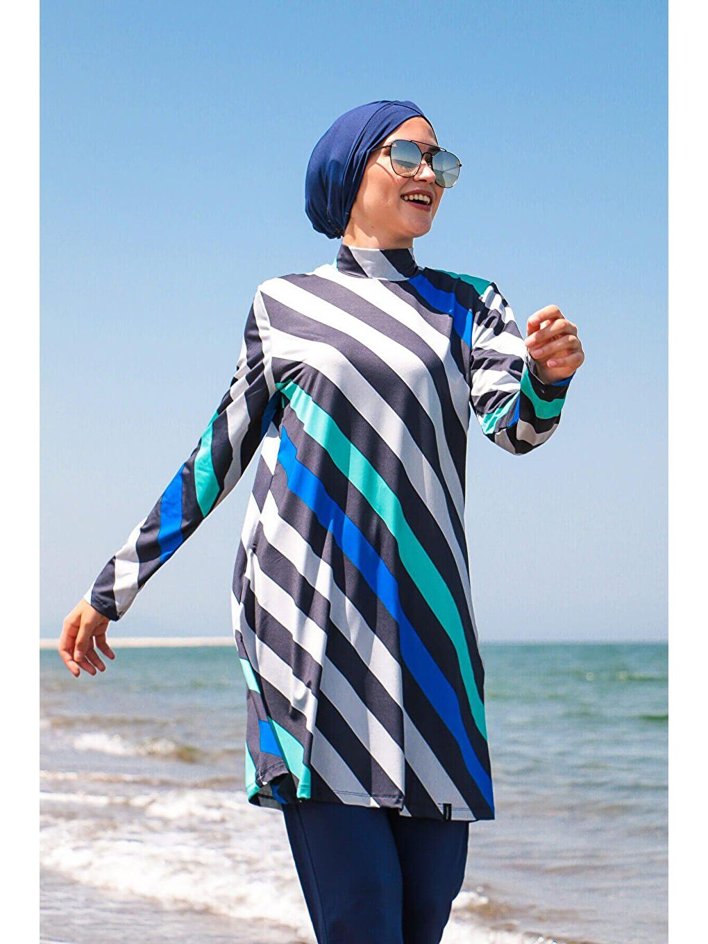 Lacivert Çizgili Tam Kapalı Tesettür Mayo 1953-4