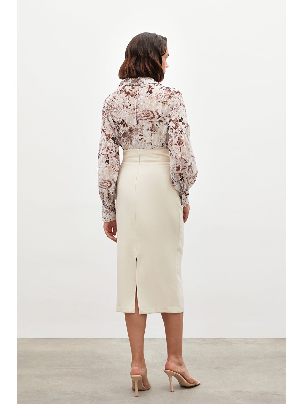 Aksesuar Detaylı Kalem Etek - Bej-6