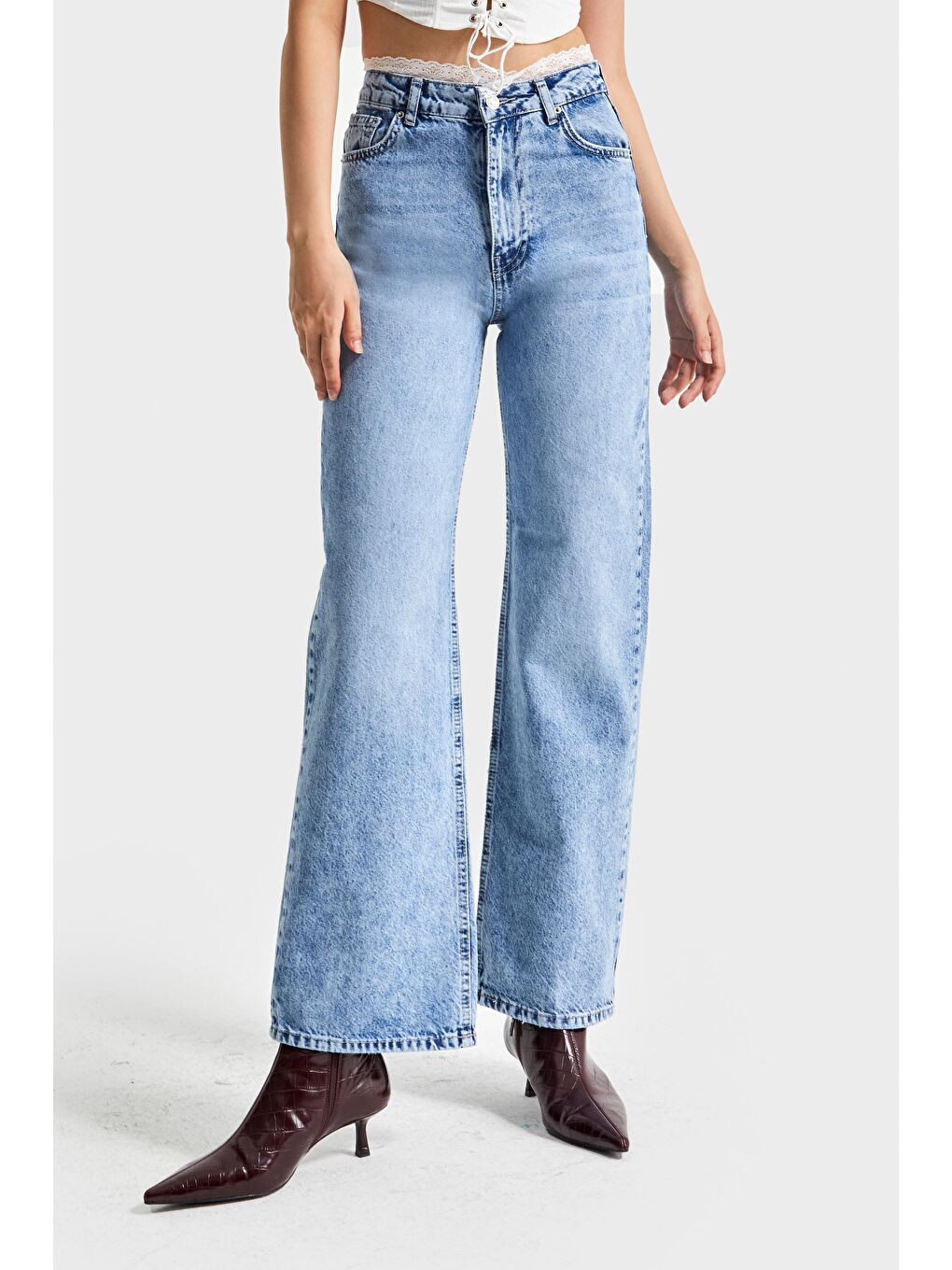 Kadın Mavi Renk Doris D-4s5-27 Straight Fit Kemeri Dantel Detaylı Yüksek Bel Tasarım Denim Jean