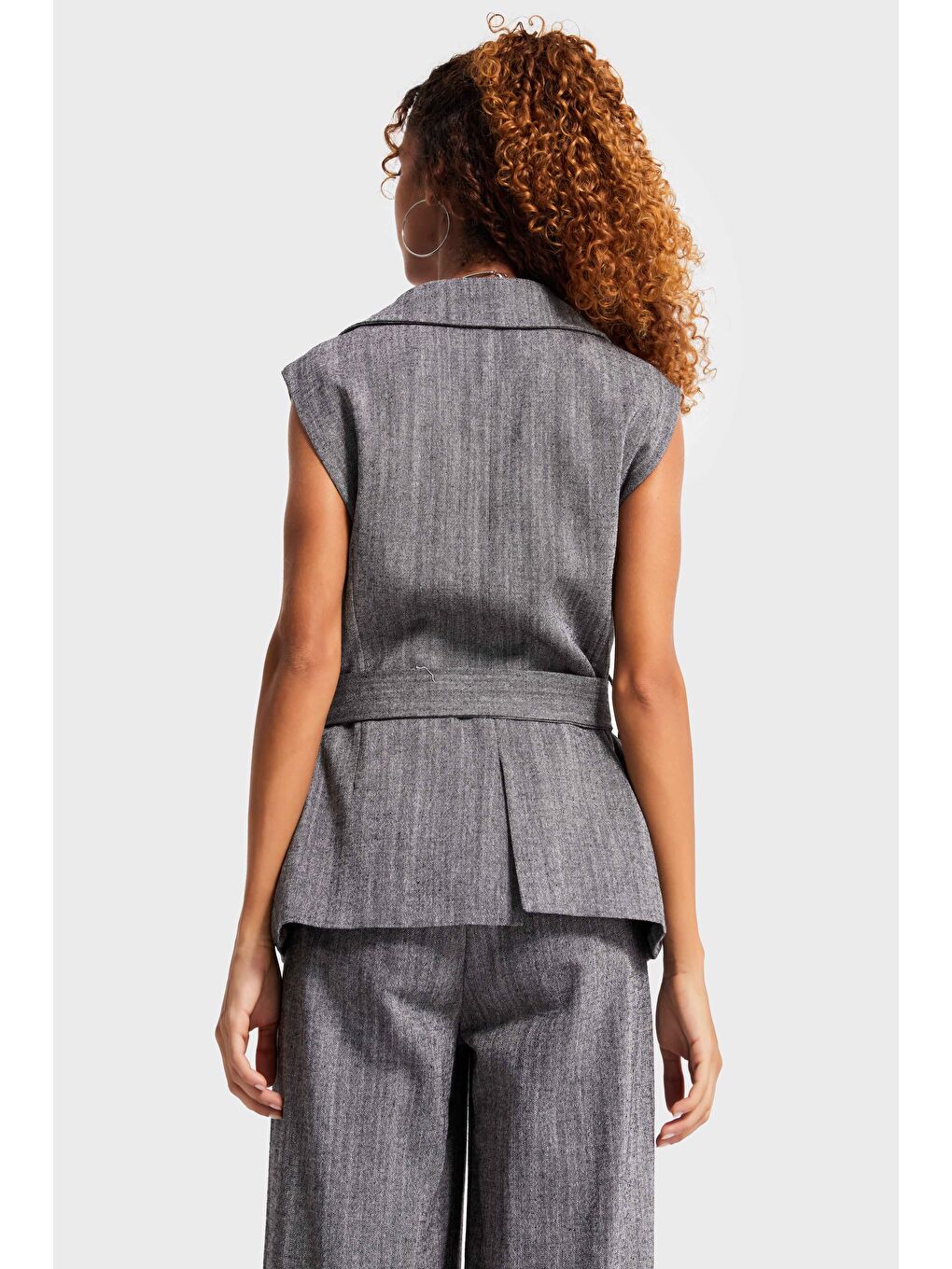 Kadın Gri Renk Kruvaze Kesim İçi Astarlı Kemer Detaylı Özel Tasarım Yelek-3