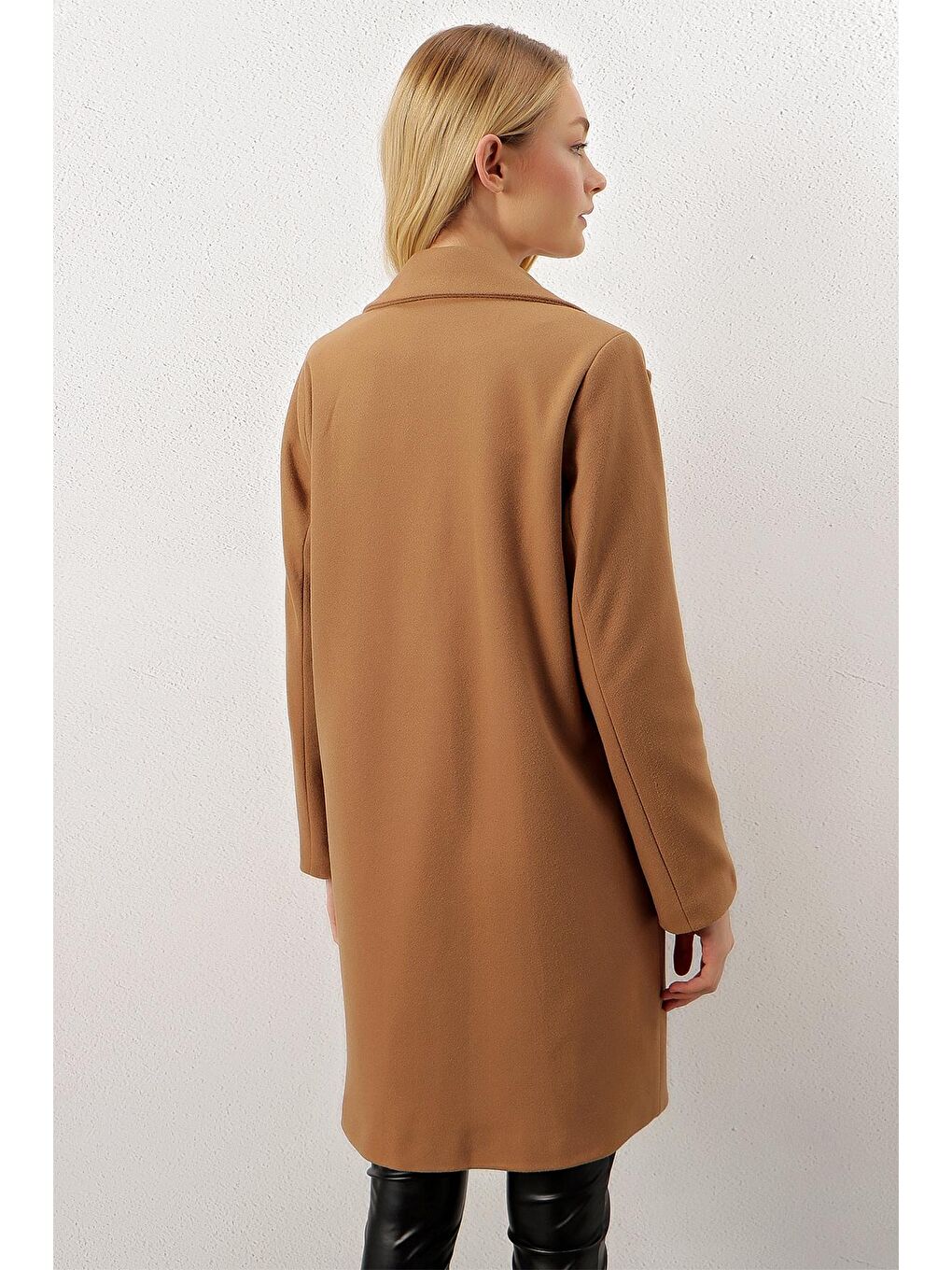 Bej Kadın Vizon Tek Düğmeli Cepli Kaşe Kaban-4