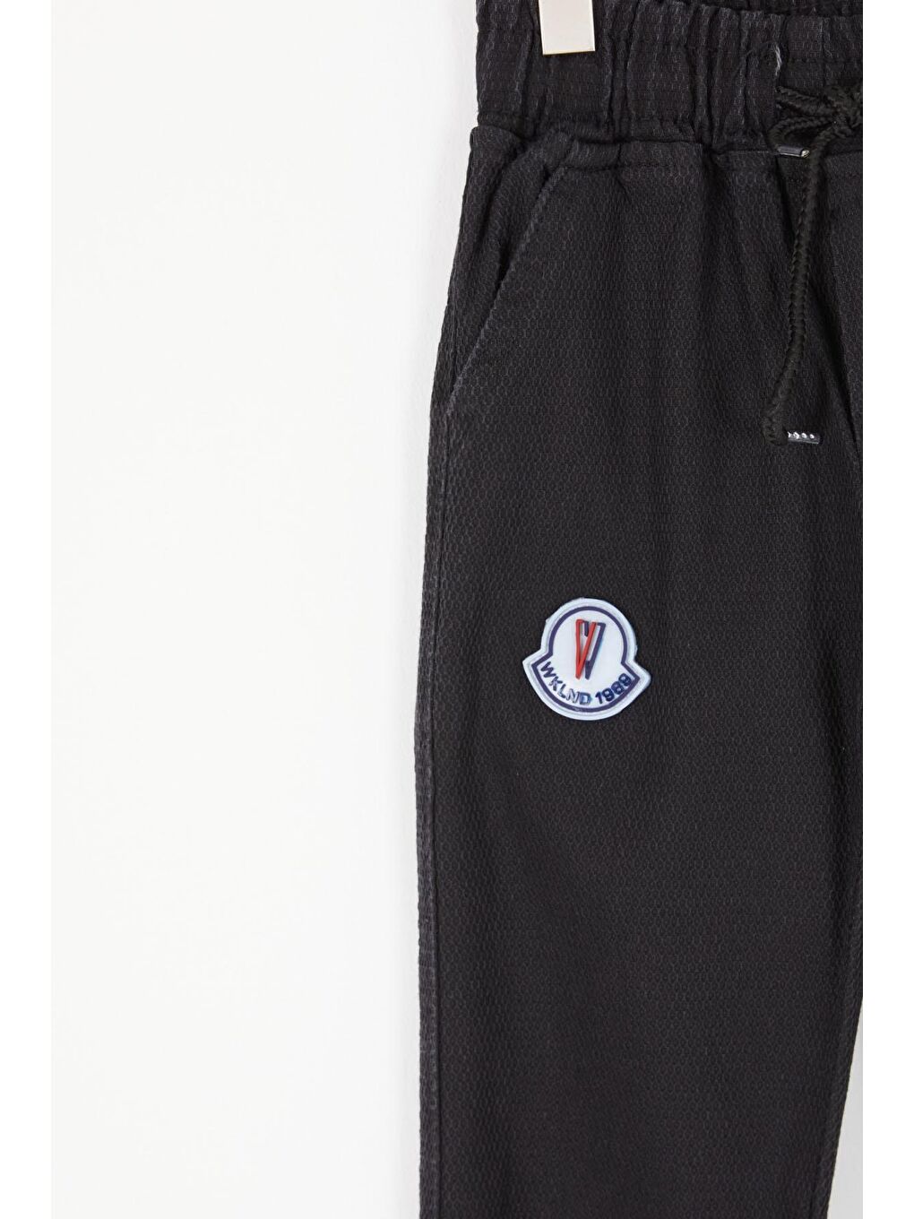 Siyah Dokulu Kumaş Erkek Çocuk Pantolon 16806-1