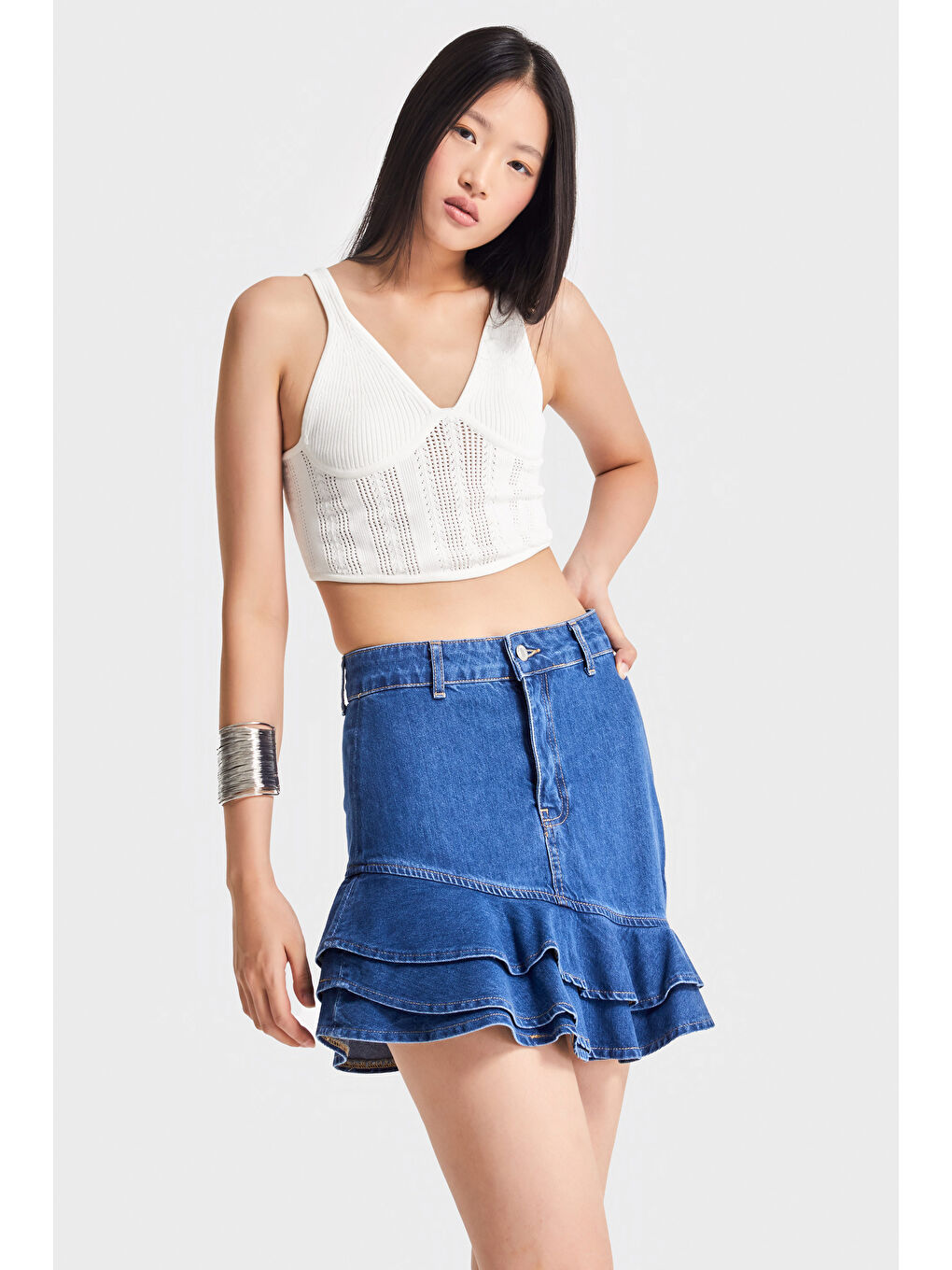 Kadın Mavi Renk 1S5-4 Volanlı %100 Pamuk Tasarım Denim Mini Etek-5