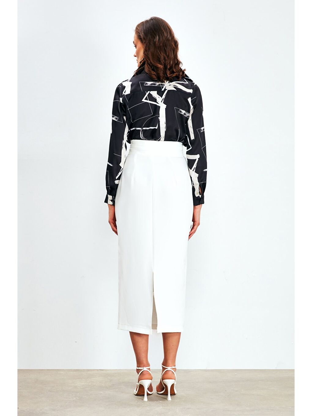 Düğme Detaylı Midi Etek - Ekru-4