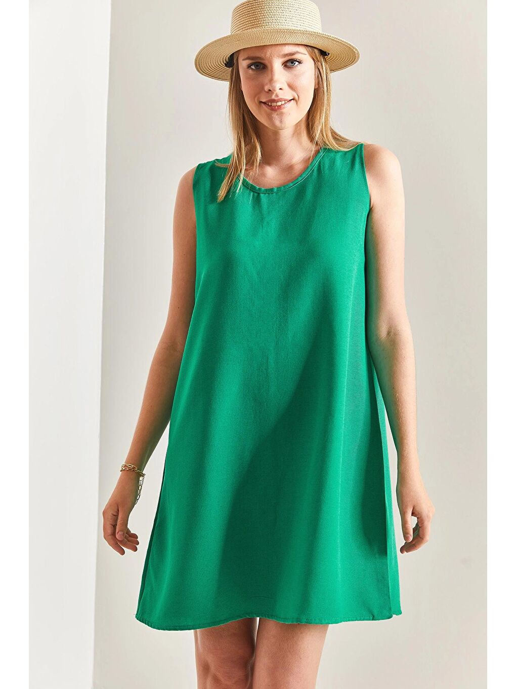 Yeşil Kadın Sırt Dekolteli Keten Elbise-3