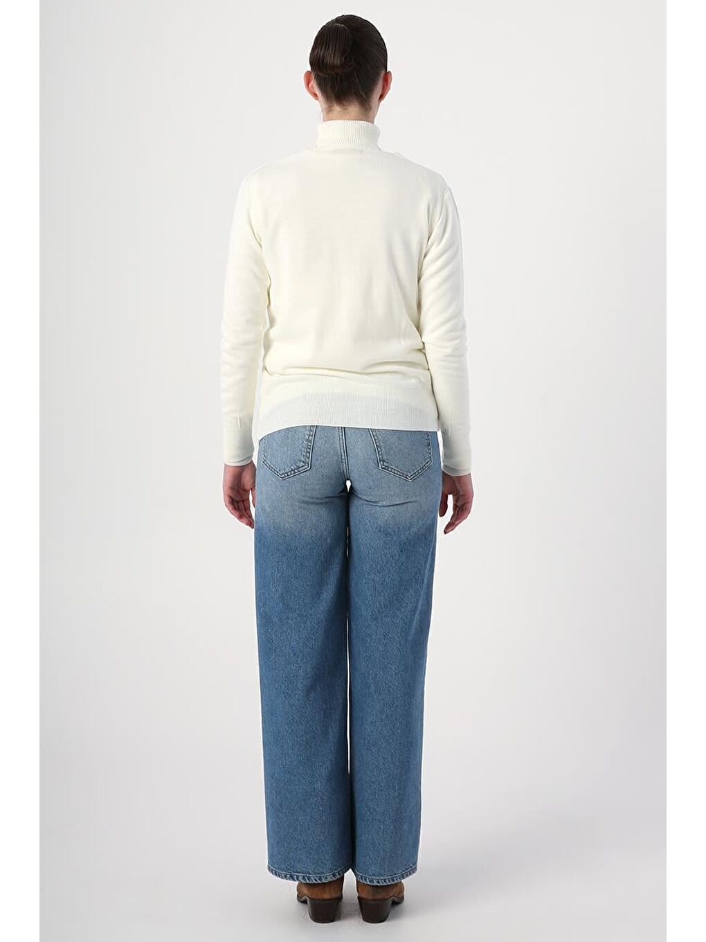 Ekru V Yaka Kısa Triko Hırka-3