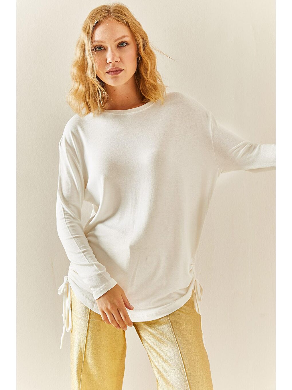 Beyaz Yanı Büzgülü Salaş Bluz 3YXK2-47541-01