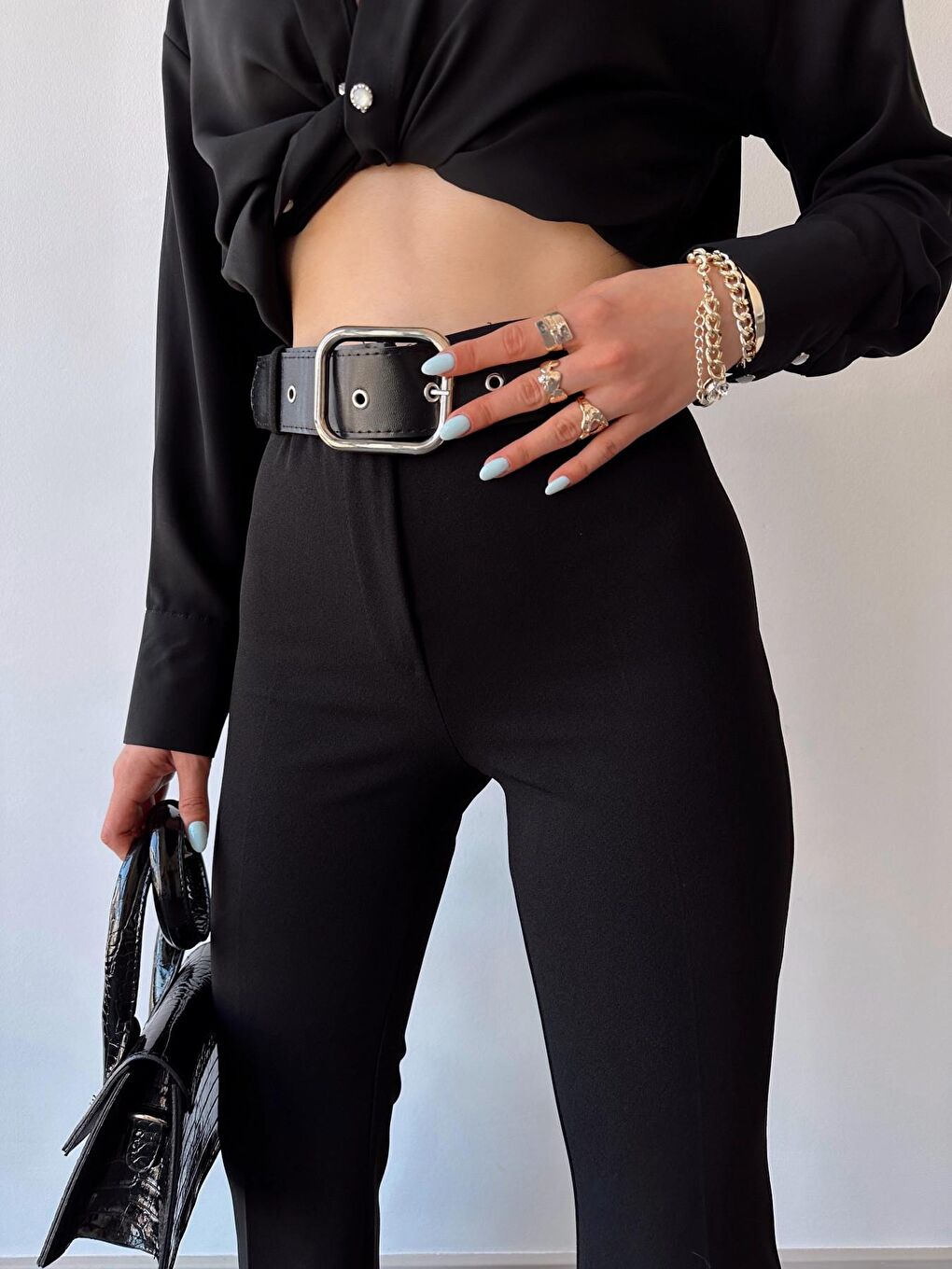 Siyah Yüksek Bel İspanyol Paça Kemerli Pantolon-2