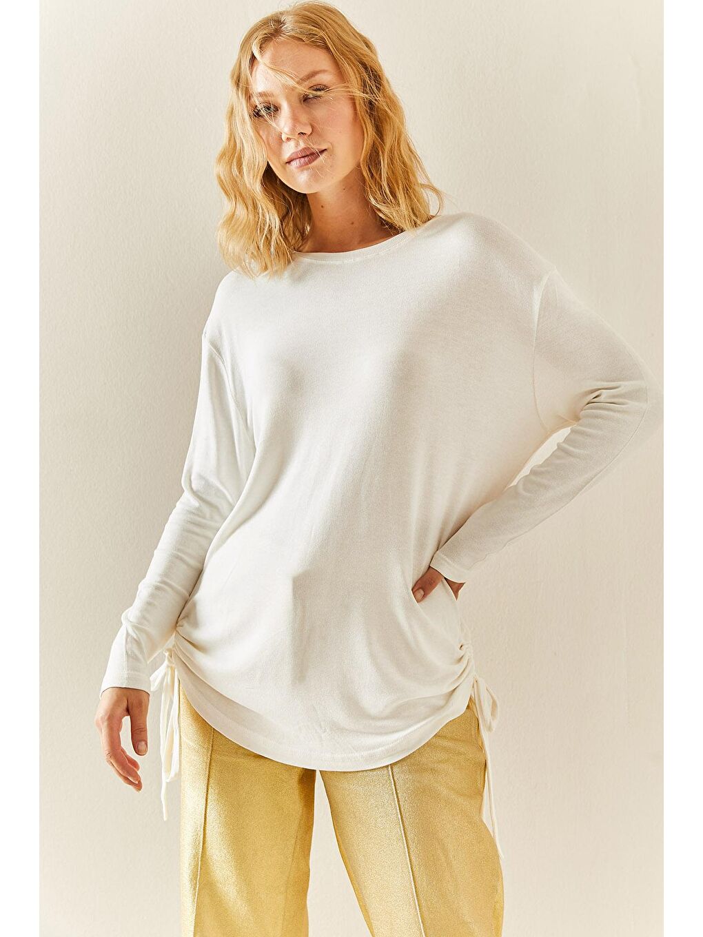 Beyaz Yanı Büzgülü Salaş Bluz 3YXK2-47541-01-1