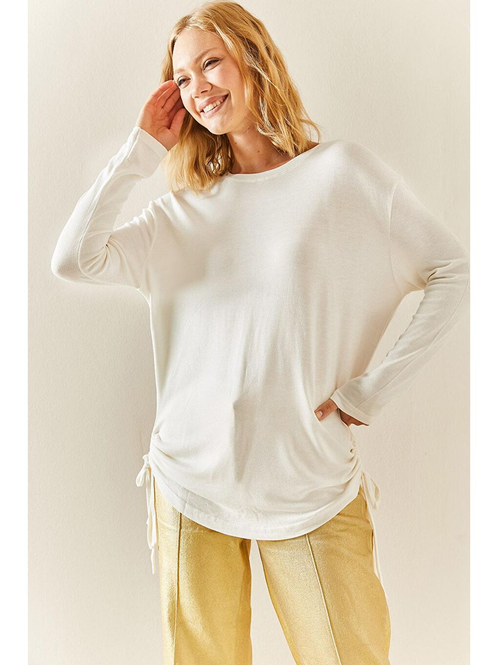 Beyaz Yanı Büzgülü Salaş Bluz 3YXK2-47541-01-2