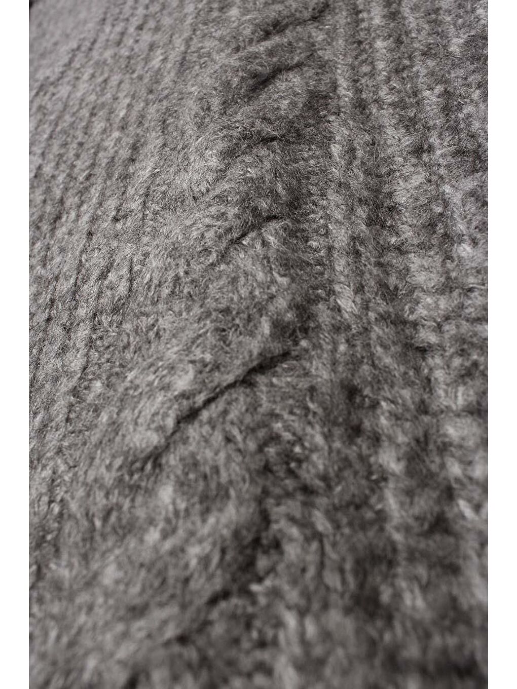 Gri V Yaka Düğmeli Triko Hırka-8