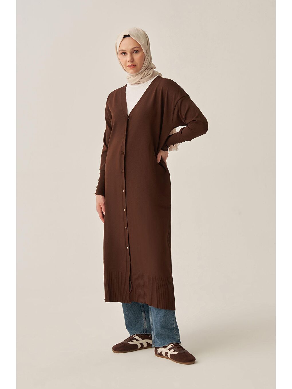 Kahverengi Kahve-Düğmeli Hırka