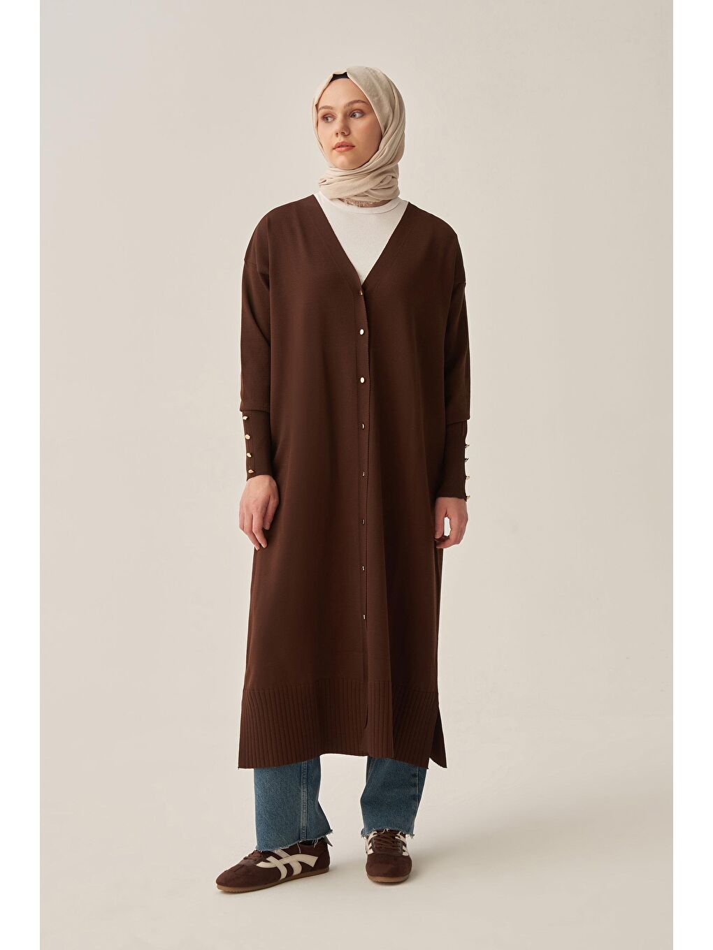 Kahverengi Kahve-Düğmeli Hırka-1