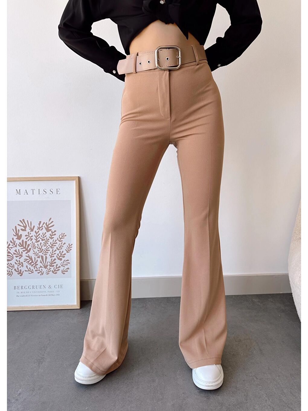 Bej Vizon Yüksek Bel İspanyol Paça Kemerli Pantolon