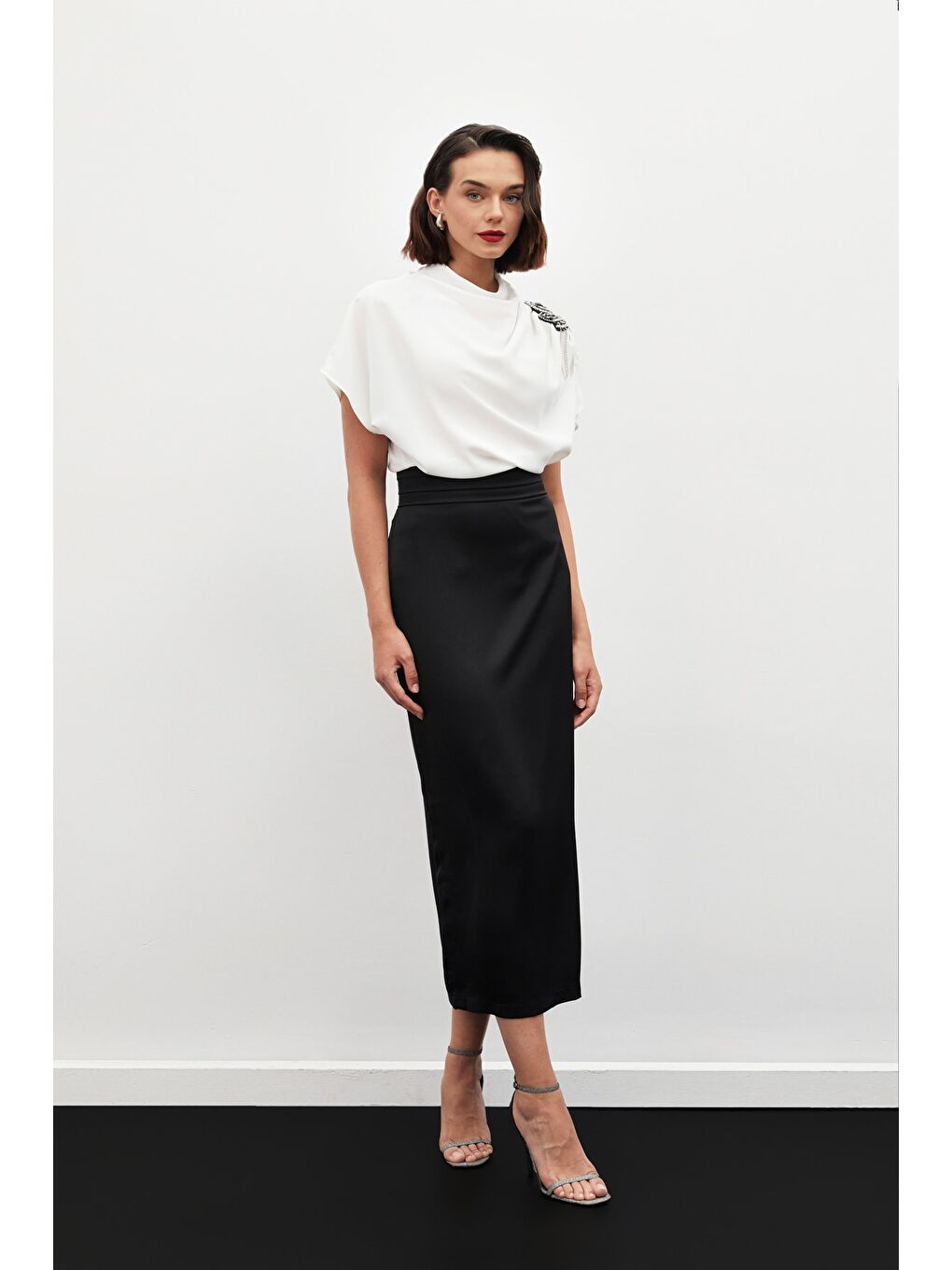 Bel Pile Detaylı Saten Etek - Siyah-1