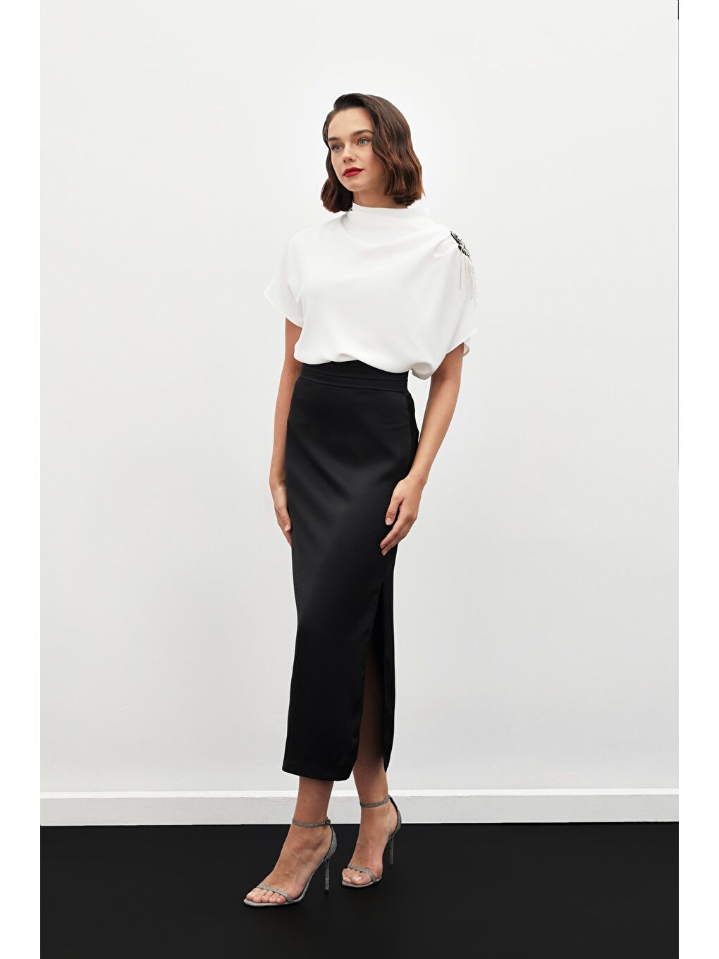 Bel Pile Detaylı Saten Etek - Siyah-2