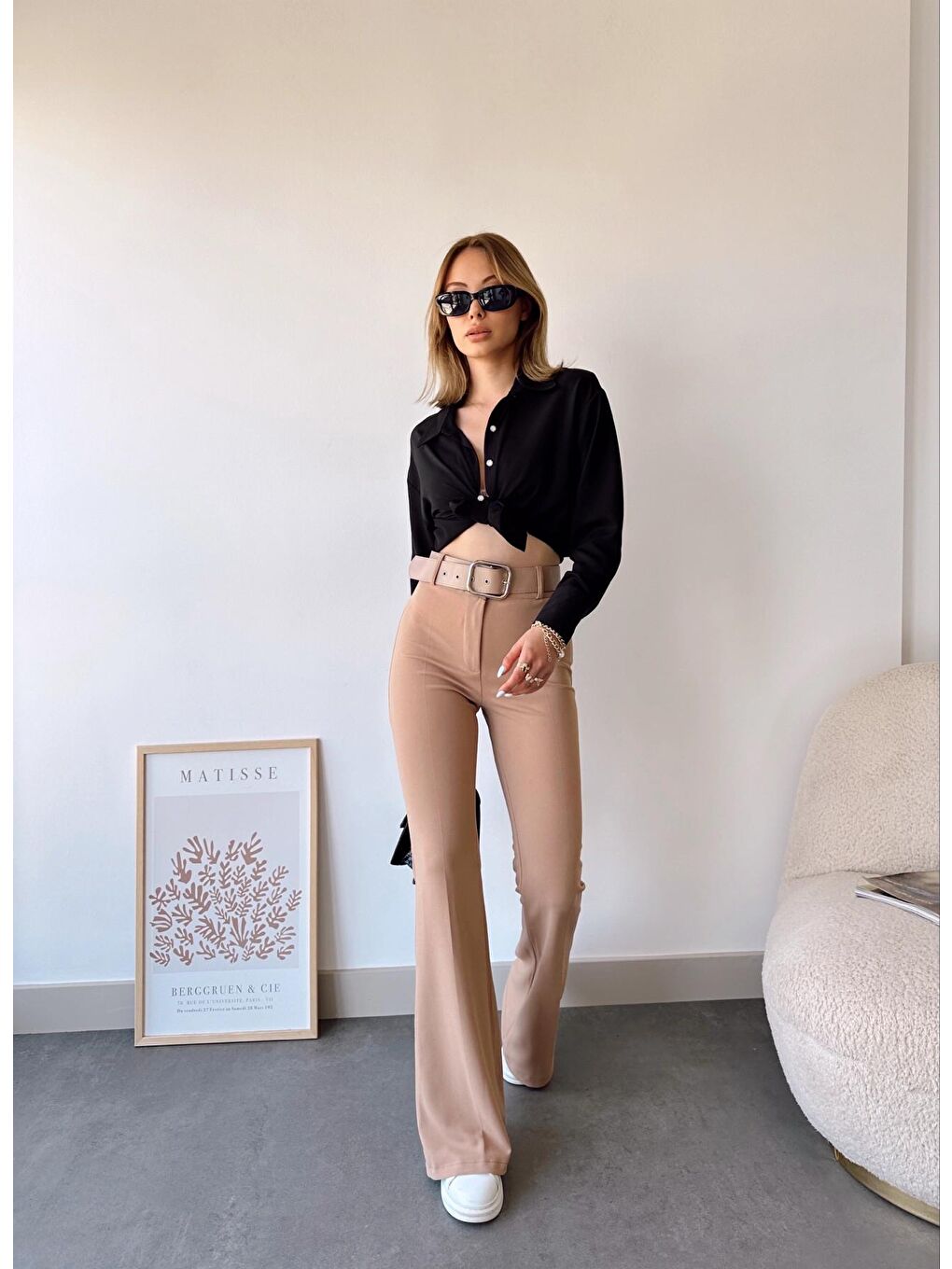 Bej Vizon Yüksek Bel İspanyol Paça Kemerli Pantolon-4