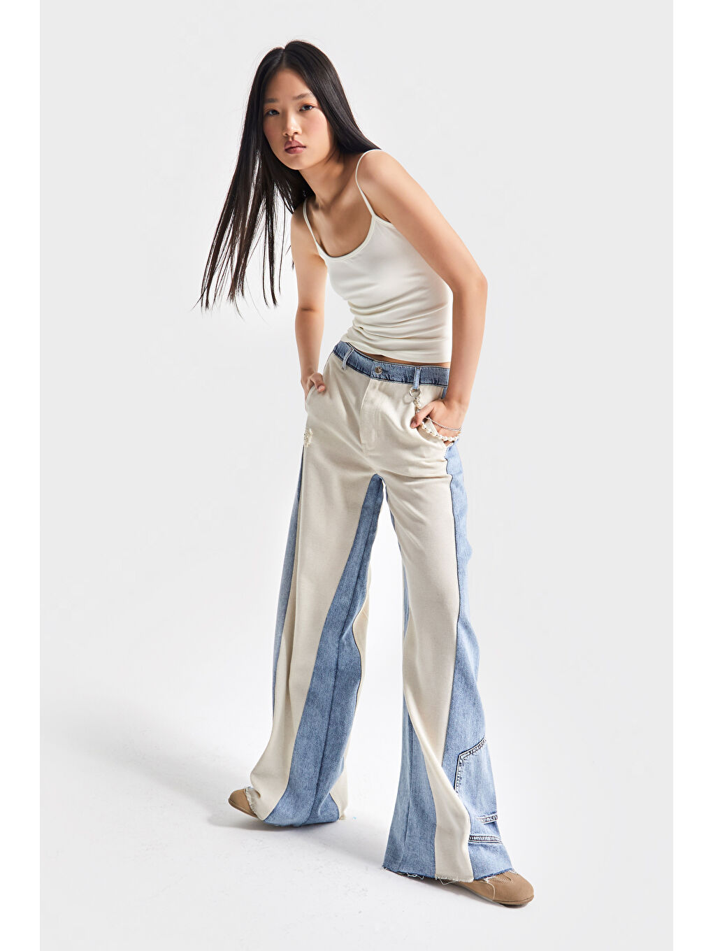 Mavi Kadın Tint Bej Renk Palazzo Fit Bol Kesim Aksesuar Detaylı Özel Tasarım Denim Jean