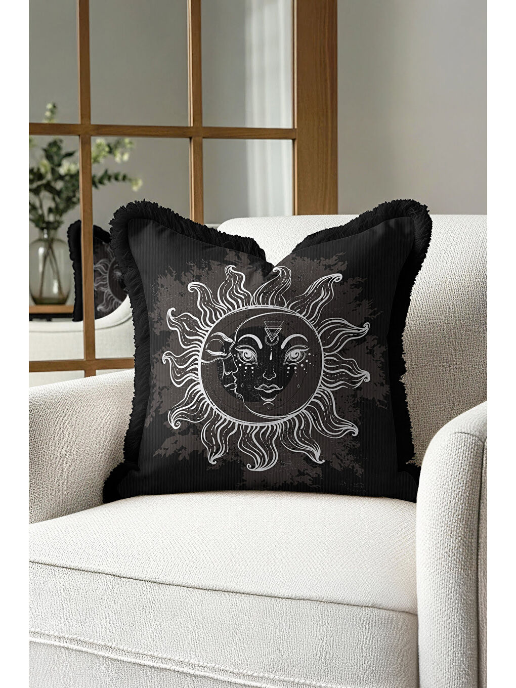 Karışık Mistisizmin Işıltısı Saçaklı Yastık Kılıfı - Güneş Ay Motifli Bohem Siyah Püsküllü Kırlent Kılıfı-1